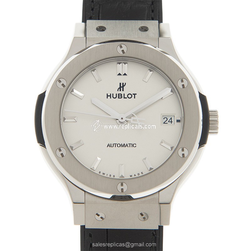 HUBLOT CLASSIC FUSION 565.NX.2611.LR