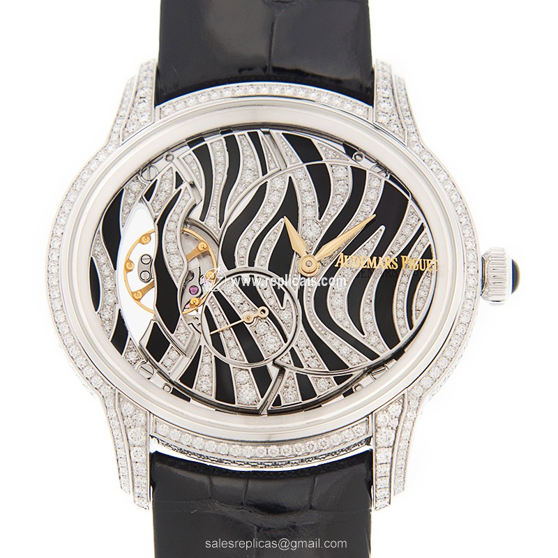AUDEMARS PIGUET MILLENARY 77249BC.ZZ.A102CR.01 1