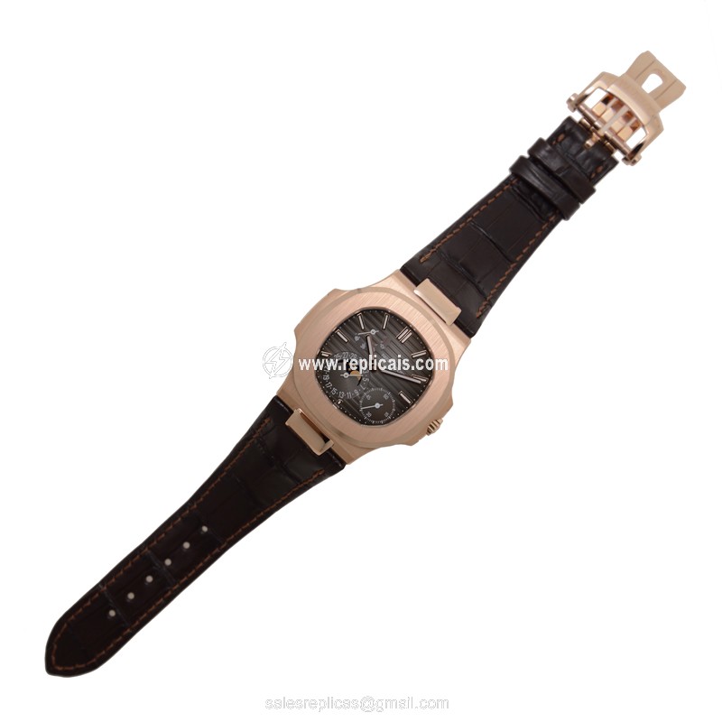 PATEK PHILIPPE NAUTILUS 5712R-001 2