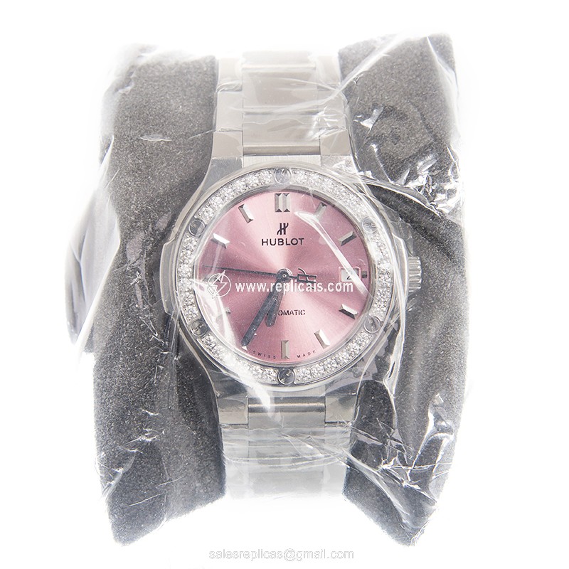 HUBLOT CLASSIC FUSION 568.NX.891P.NX.1204 2