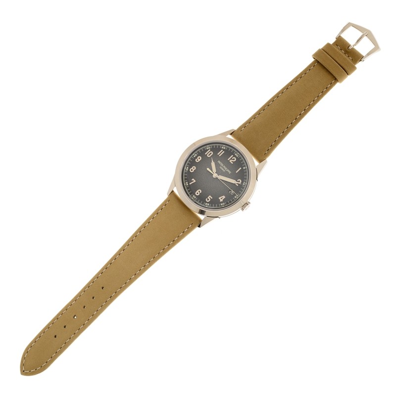 NEW PATEK PHILIPPE CALATRAVA 5226G-001 2