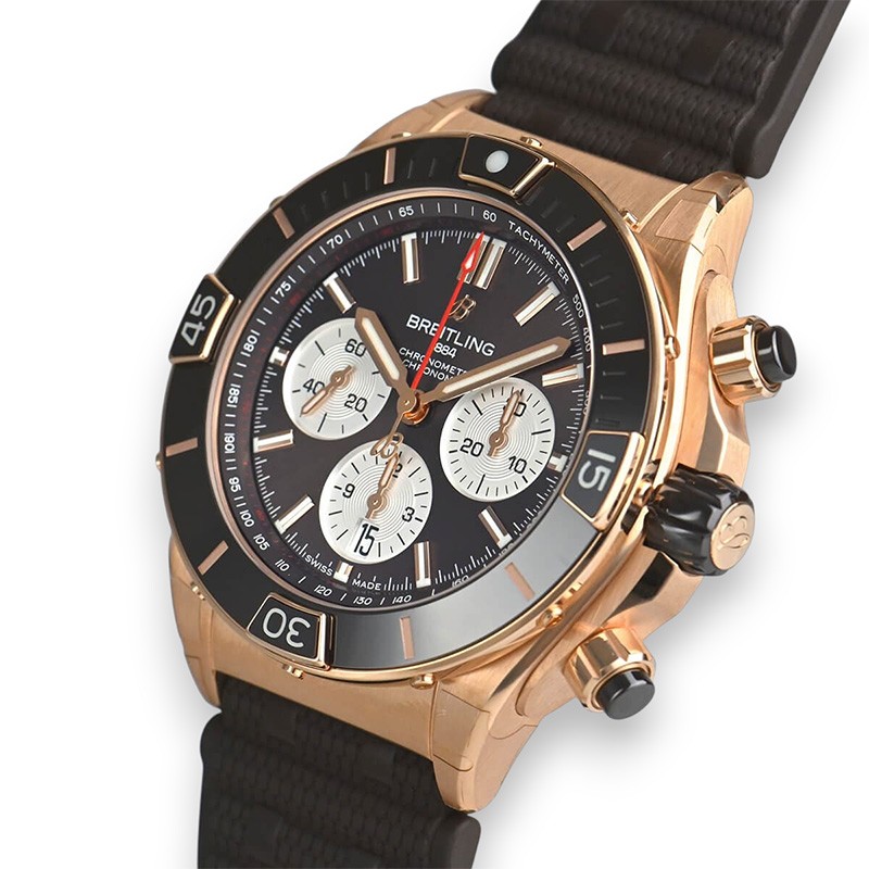 NEW BREITLING SUPER CHRONOMAT B01 RB0136E31Q1S1 2