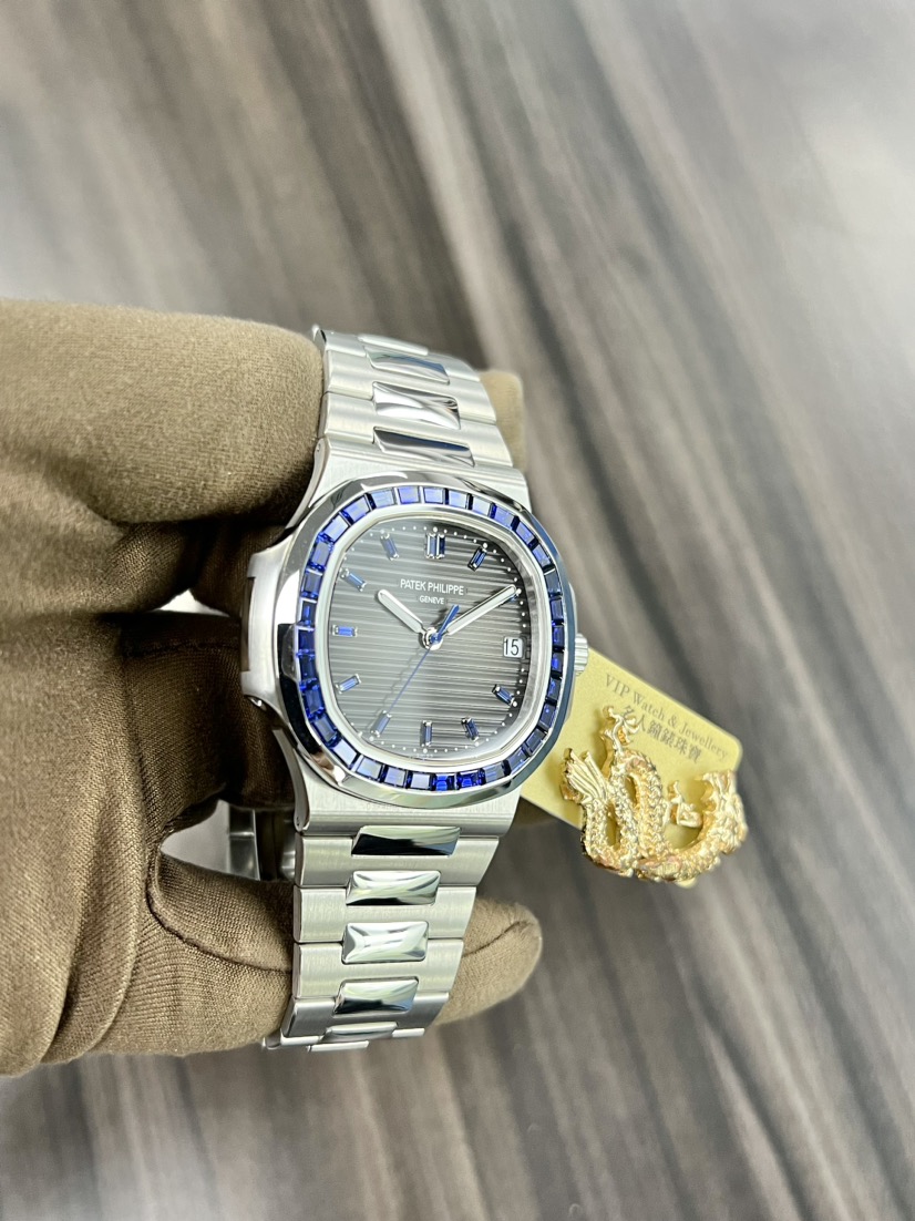 NEW PATEK PHILIPPE NAUTILUS 5711/111P-001 2