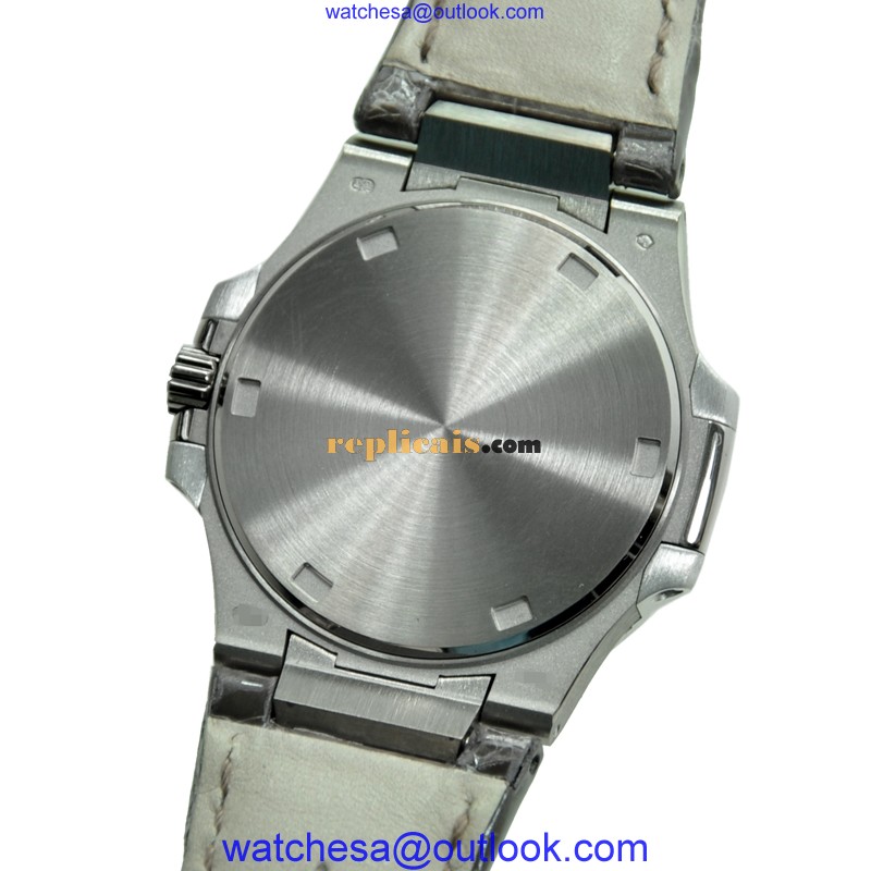 PATEK PHILIPPE NAUTILUS 7010G-010 3