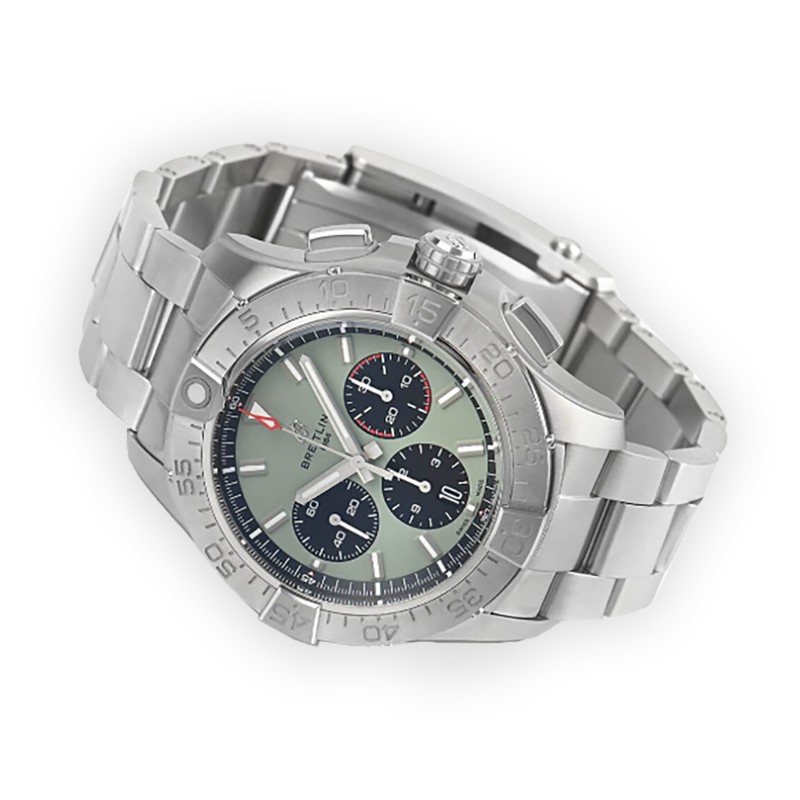 NEW BREITLING AVENGER AB0147101L1A1 3