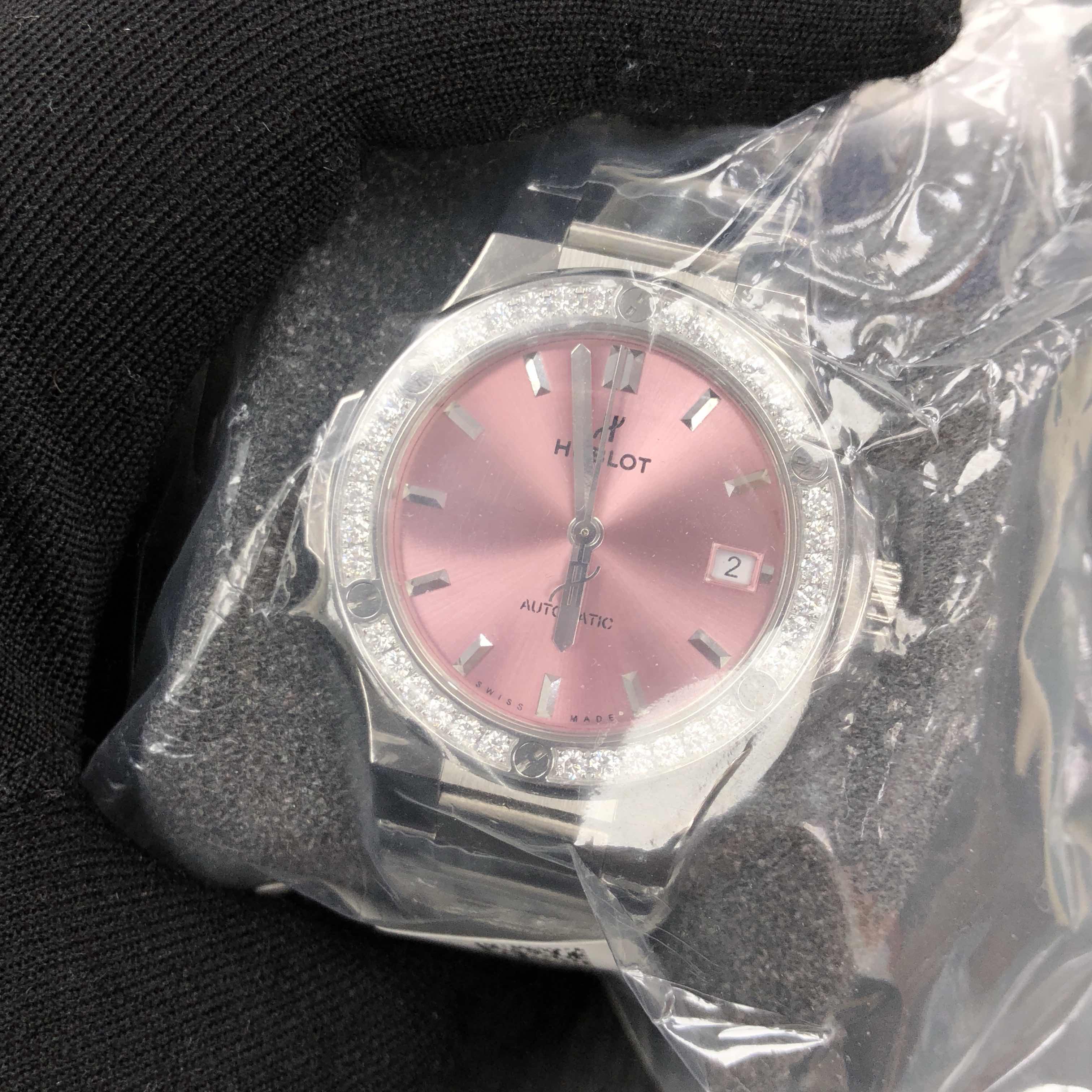 HUBLOT CLASSIC FUSION 568.NX.891P.NX.1204 4