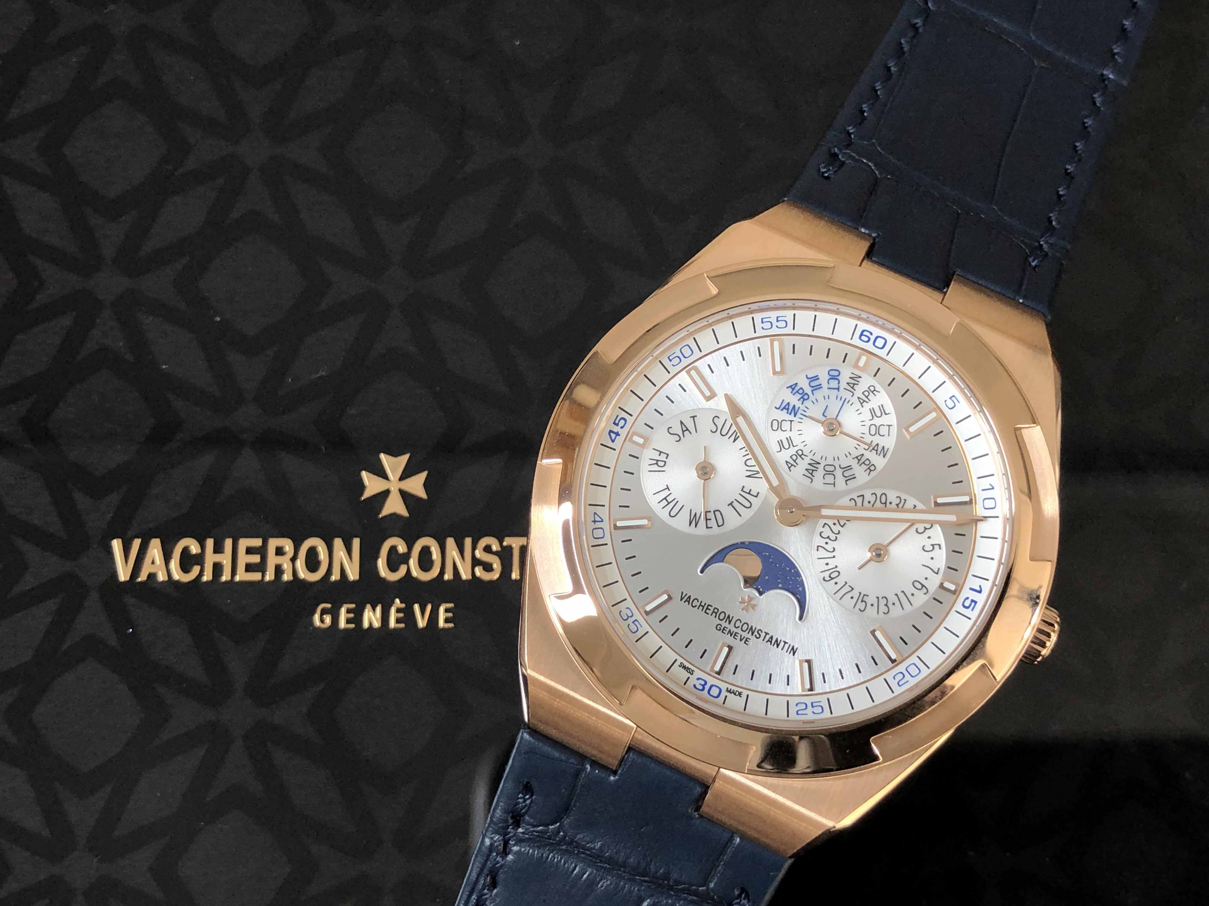 VACHERON CONSTANTIN OVERSEAS 4300V/000R-B064 4
