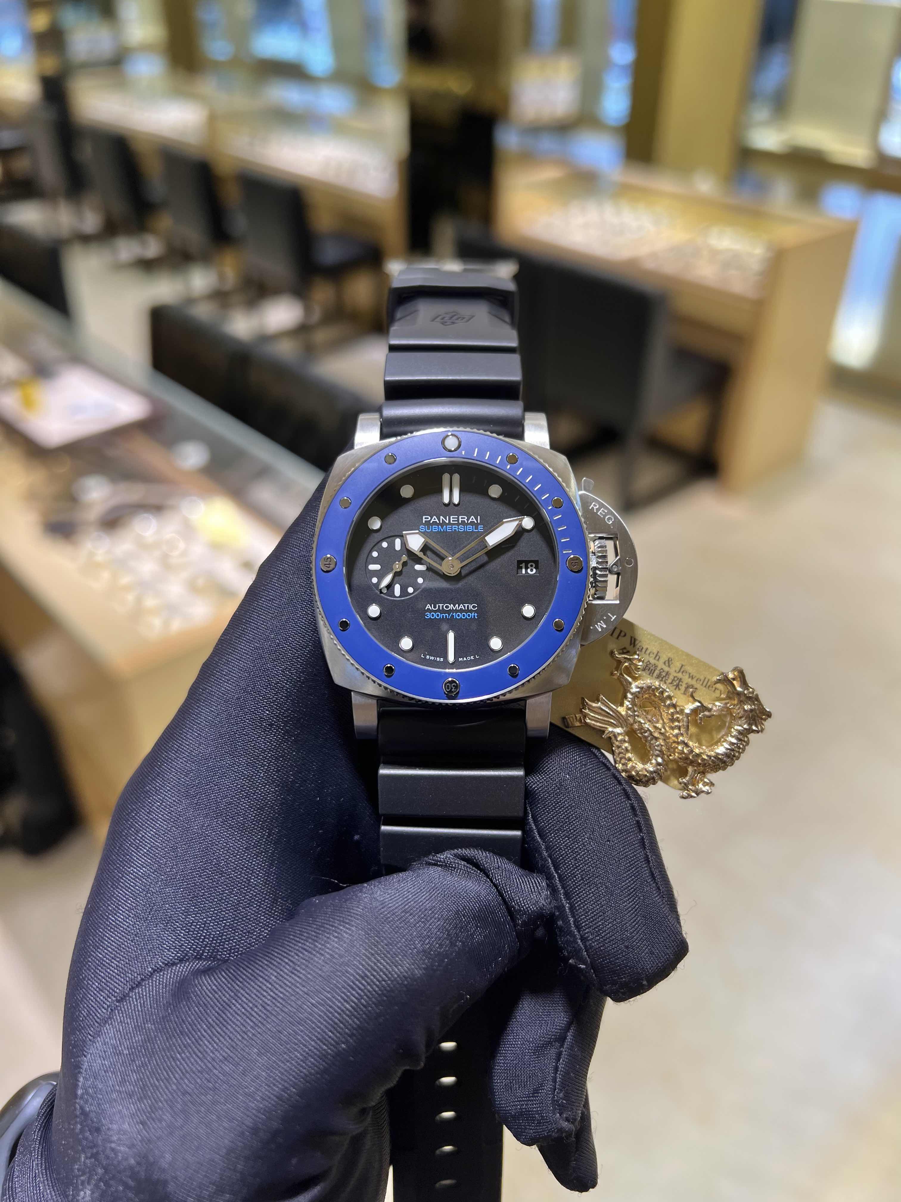NEW PANERAI SUBMERSIBLE PAM01209 4