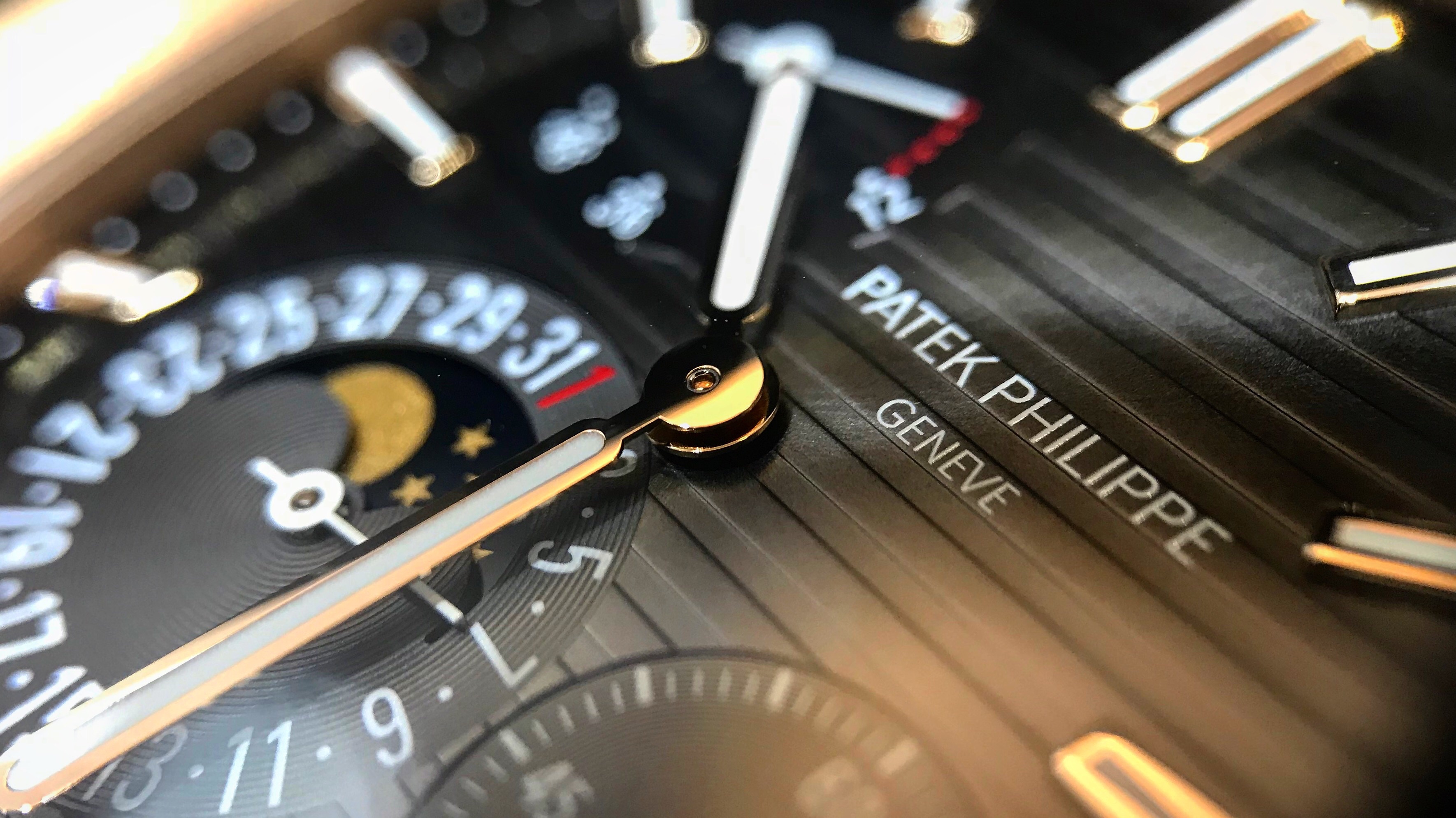 PATEK PHILIPPE NAUTILUS 5712R-001 5