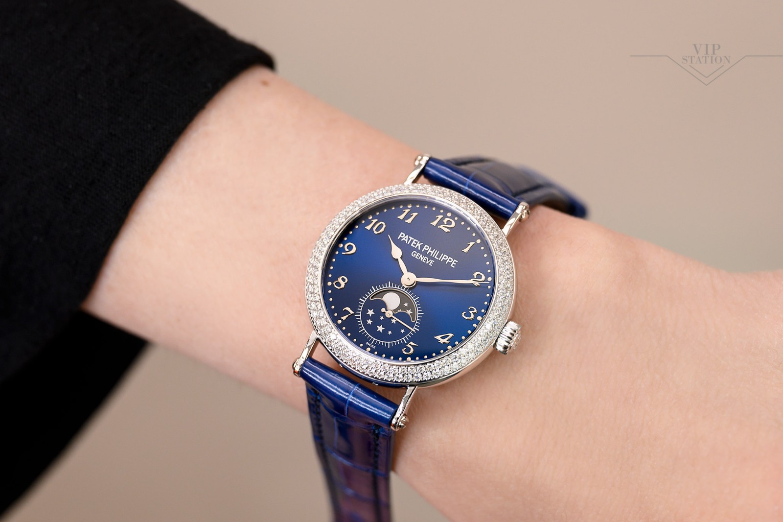 NEW PATEK PHILIPPE COMPLICATIONS 7121/200G-001 5