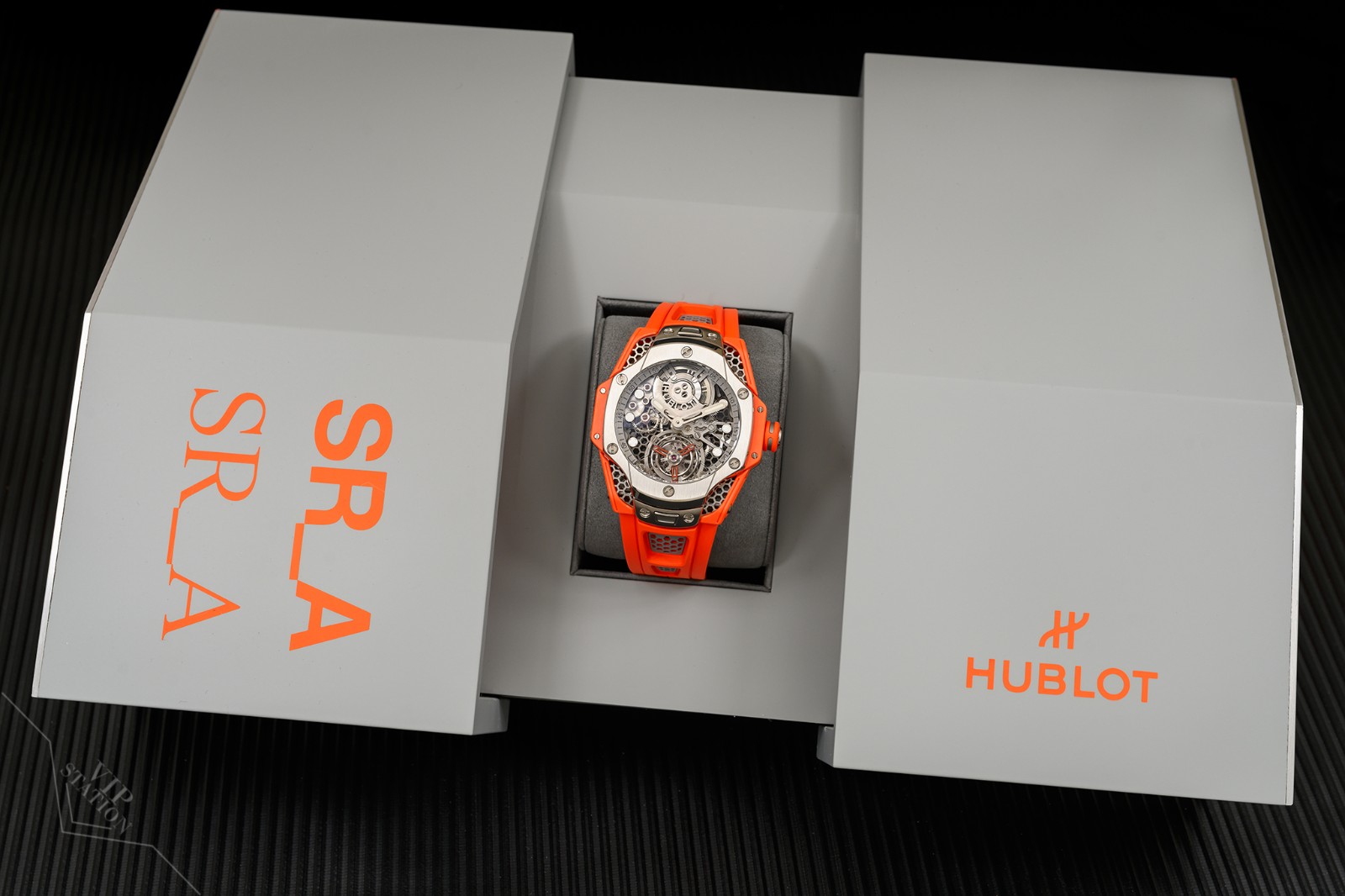 NEW HUBLOT BIG BANG 428.NX.0100.RX.SRA22 5