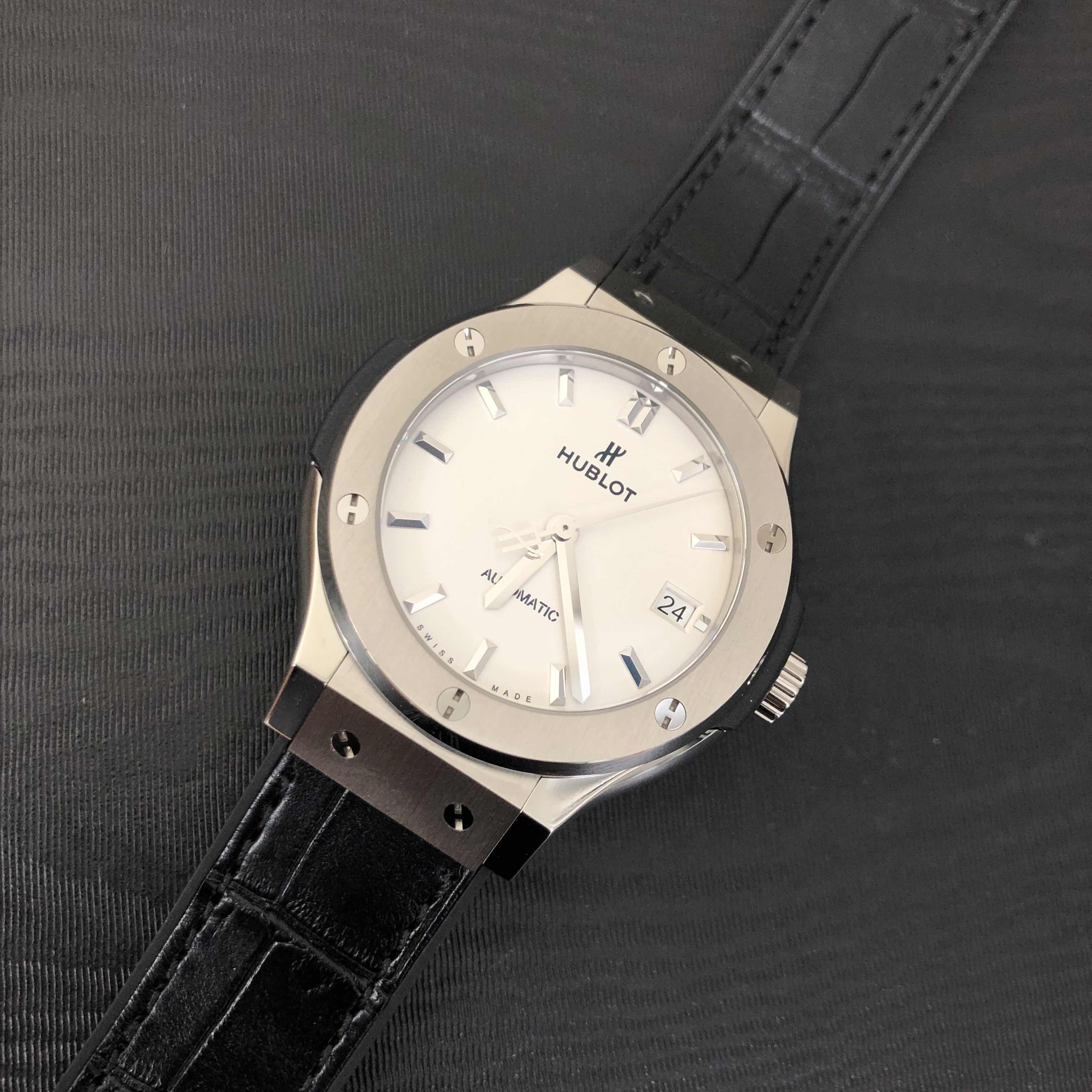 HUBLOT CLASSIC FUSION 565.NX.2611.LR 5