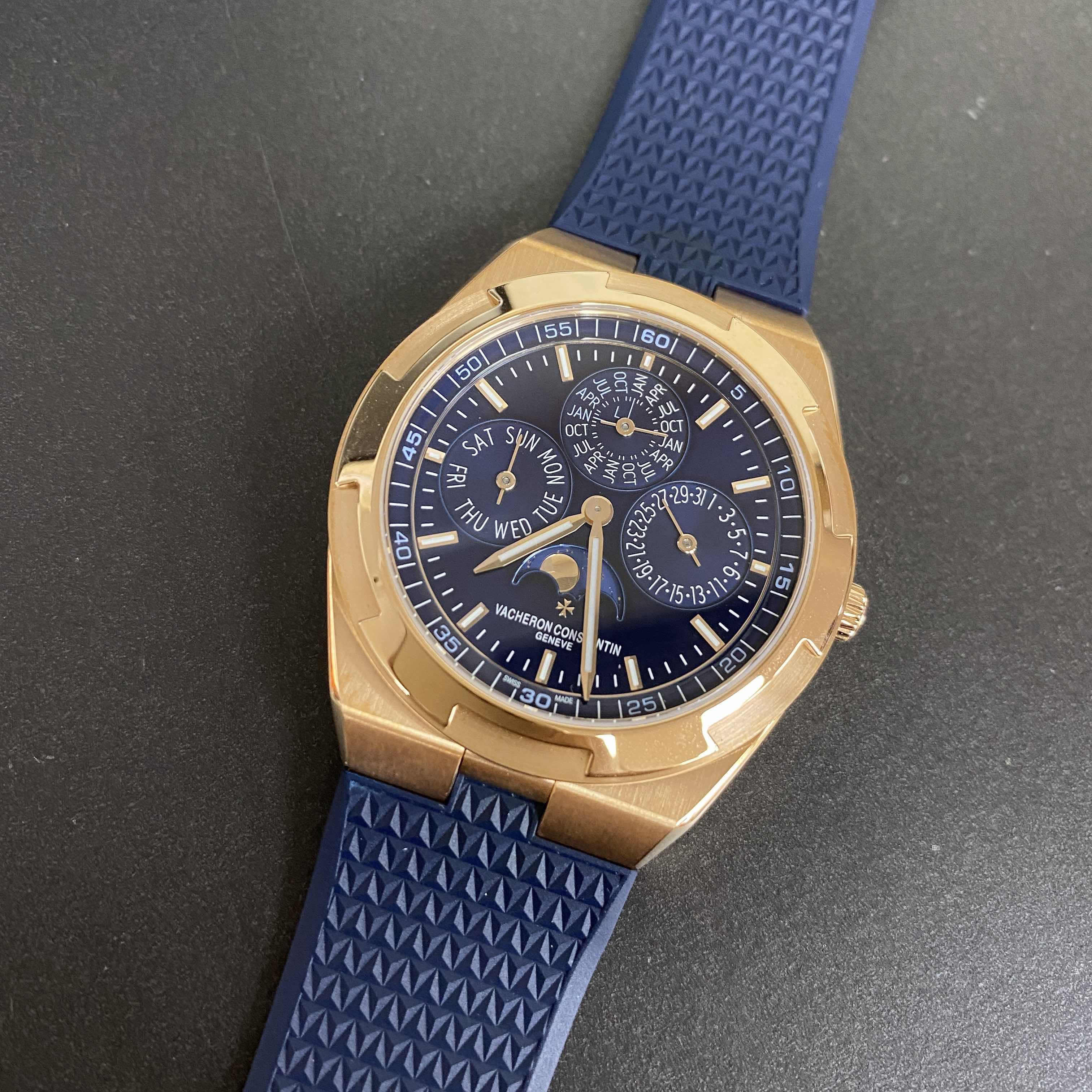 VACHERON CONSTANTIN OVERSEAS 4300V/000R-B509 5