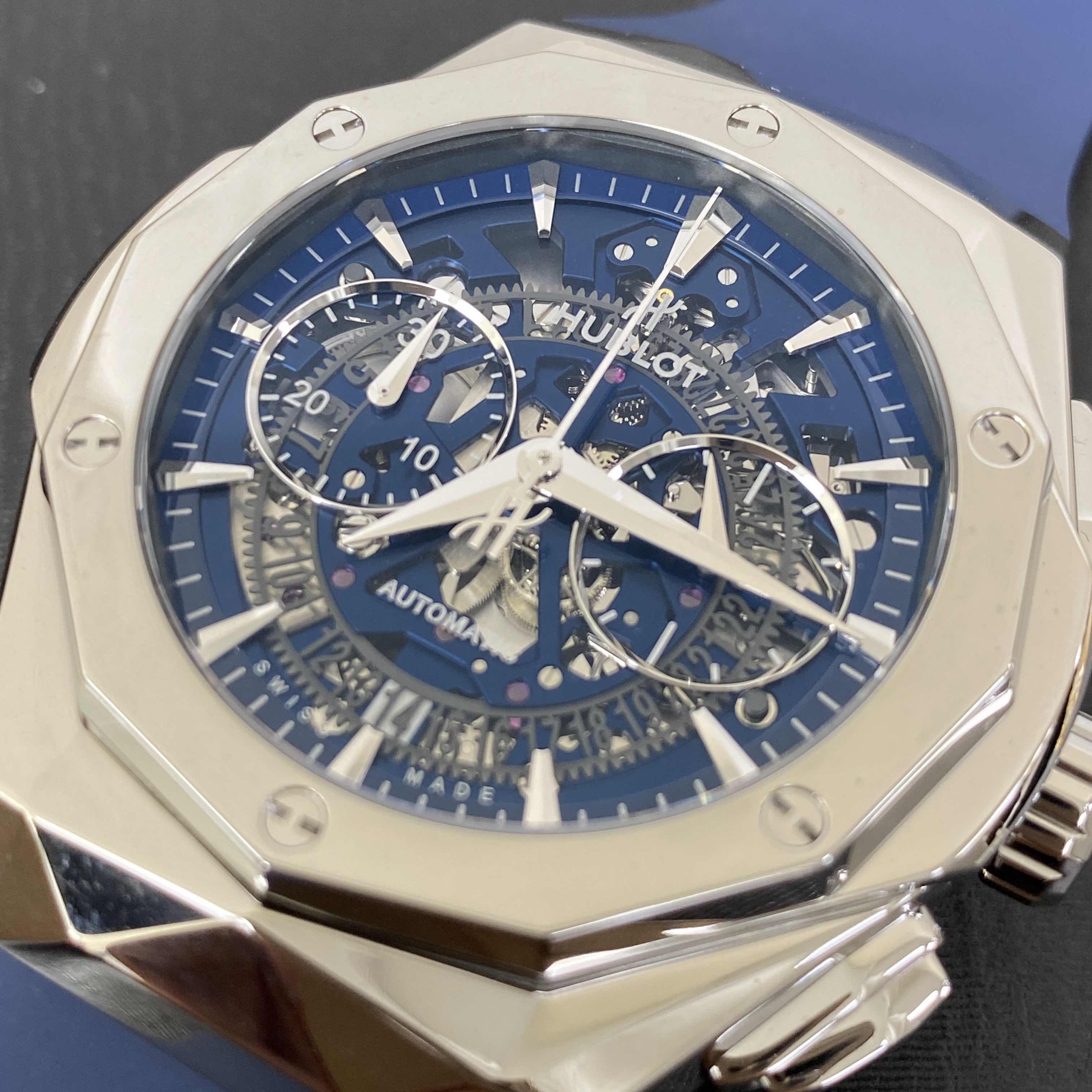 HUBLOT CLASSIC FUSION 525.NX.5170.RX.ORL21 5