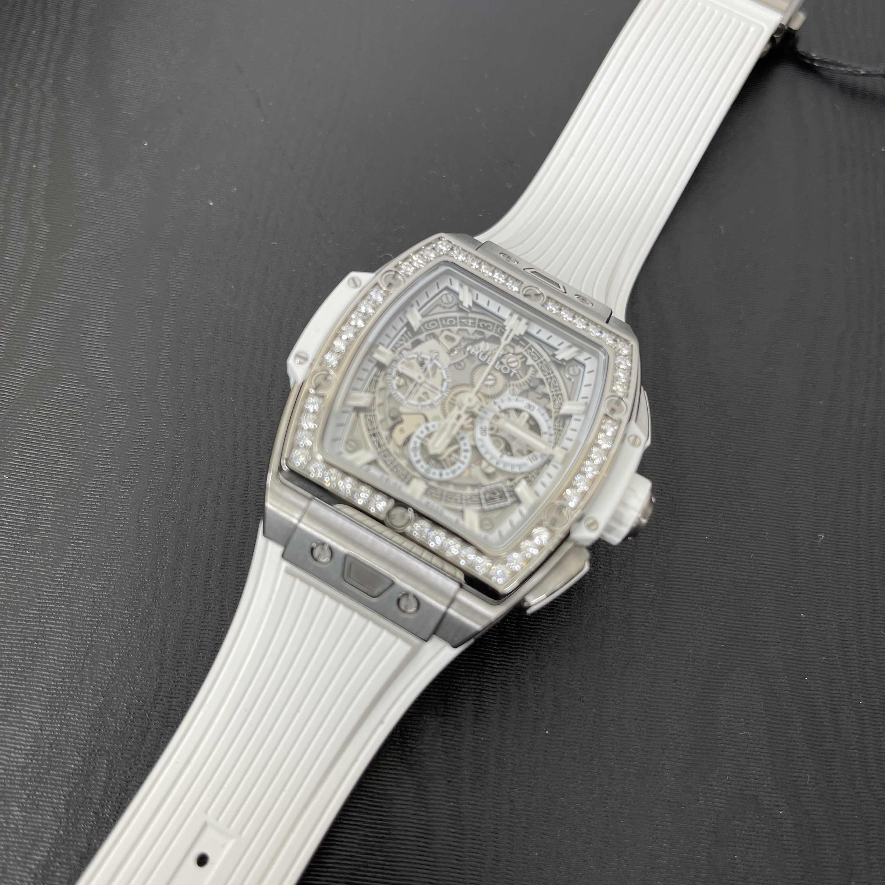 HUBLOT BIG BANG 642.NE.2010.RW.1204 5
