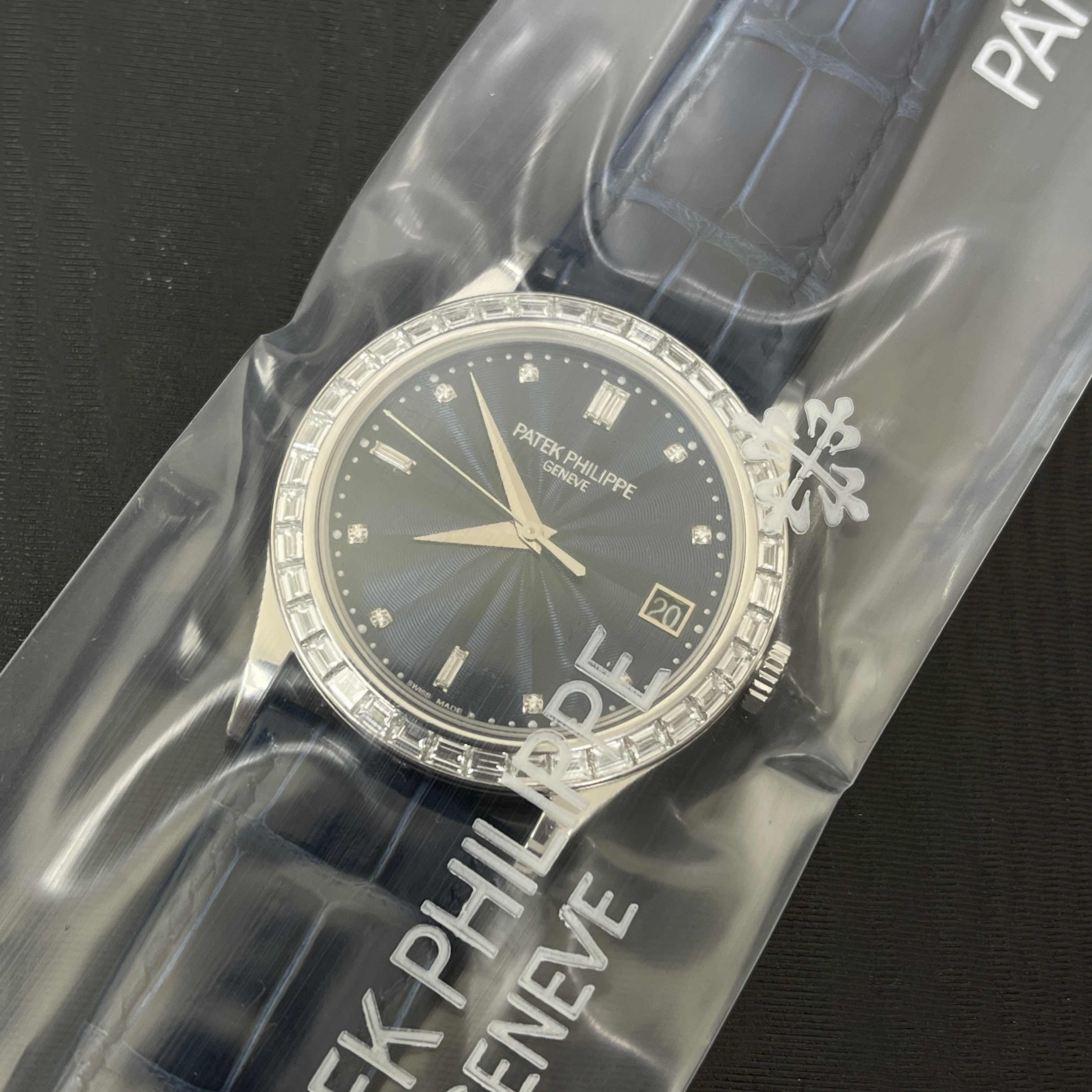 PATEK PHILIPPE CALATRAVA 5298P-014 5