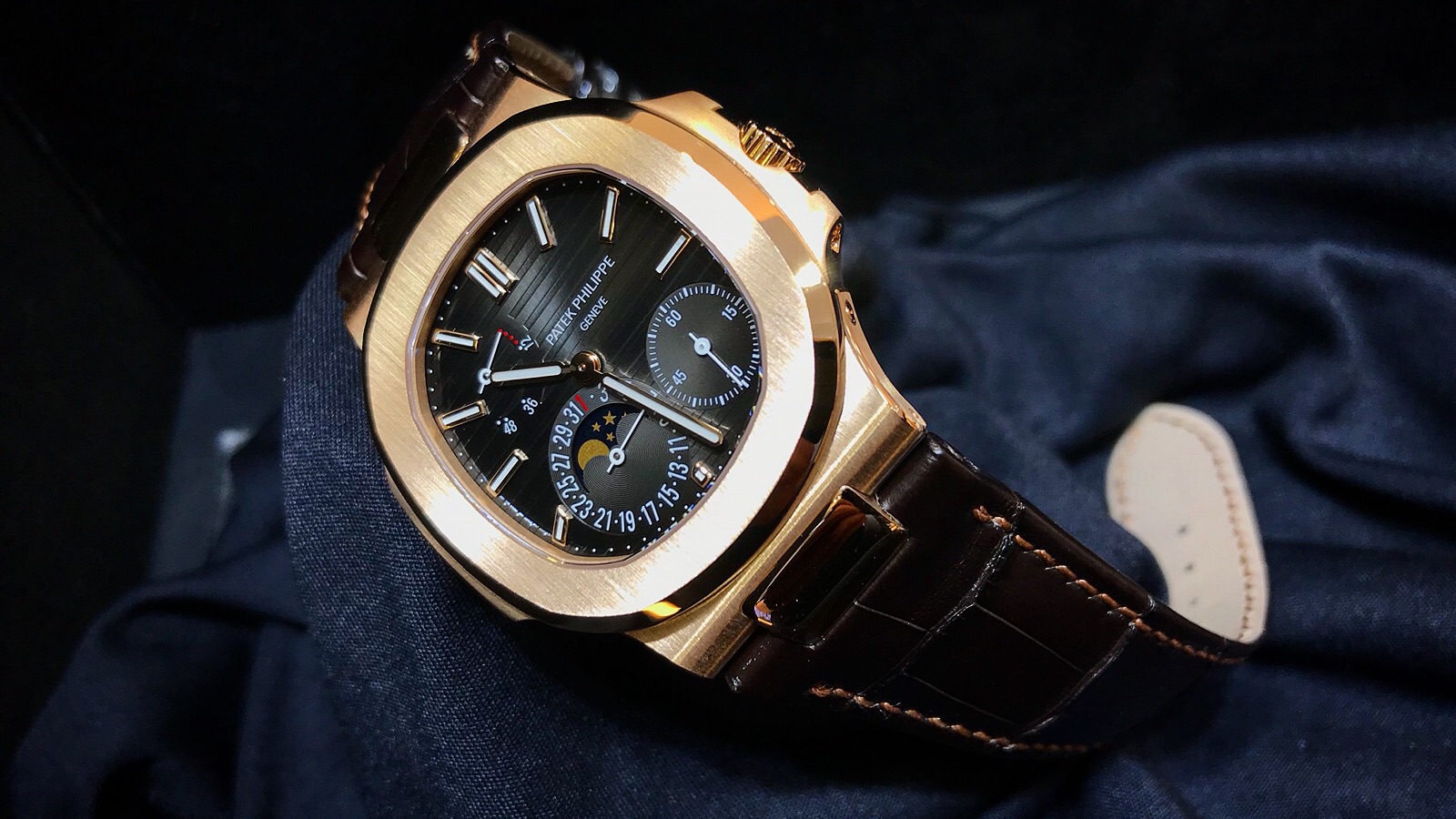 PATEK PHILIPPE NAUTILUS 5712R-001 6