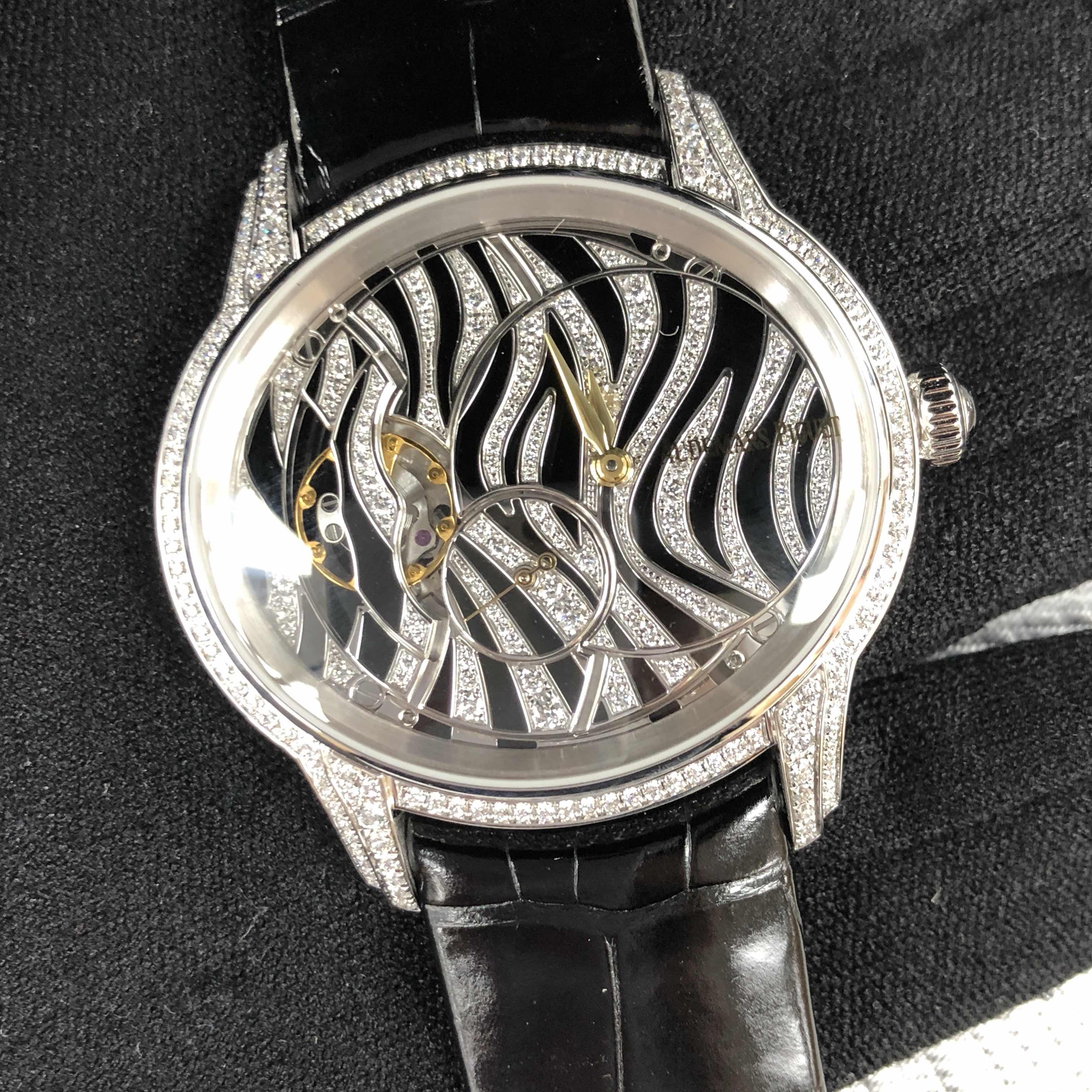 AUDEMARS PIGUET MILLENARY 77249BC.ZZ.A102CR.01 6