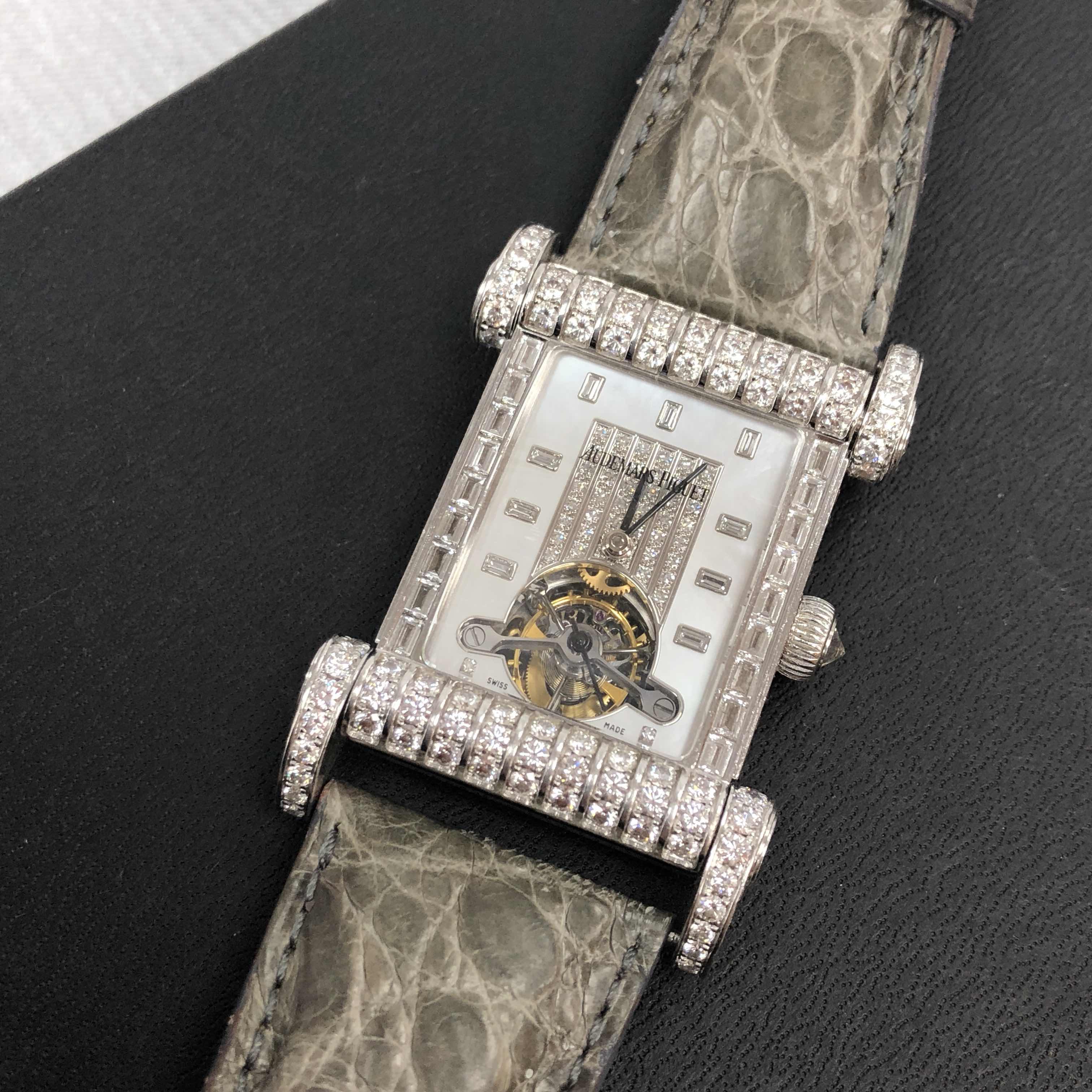 NEW AUDEMARS PIGUET CANAPE 25951BC.Z.0001CR.08 6