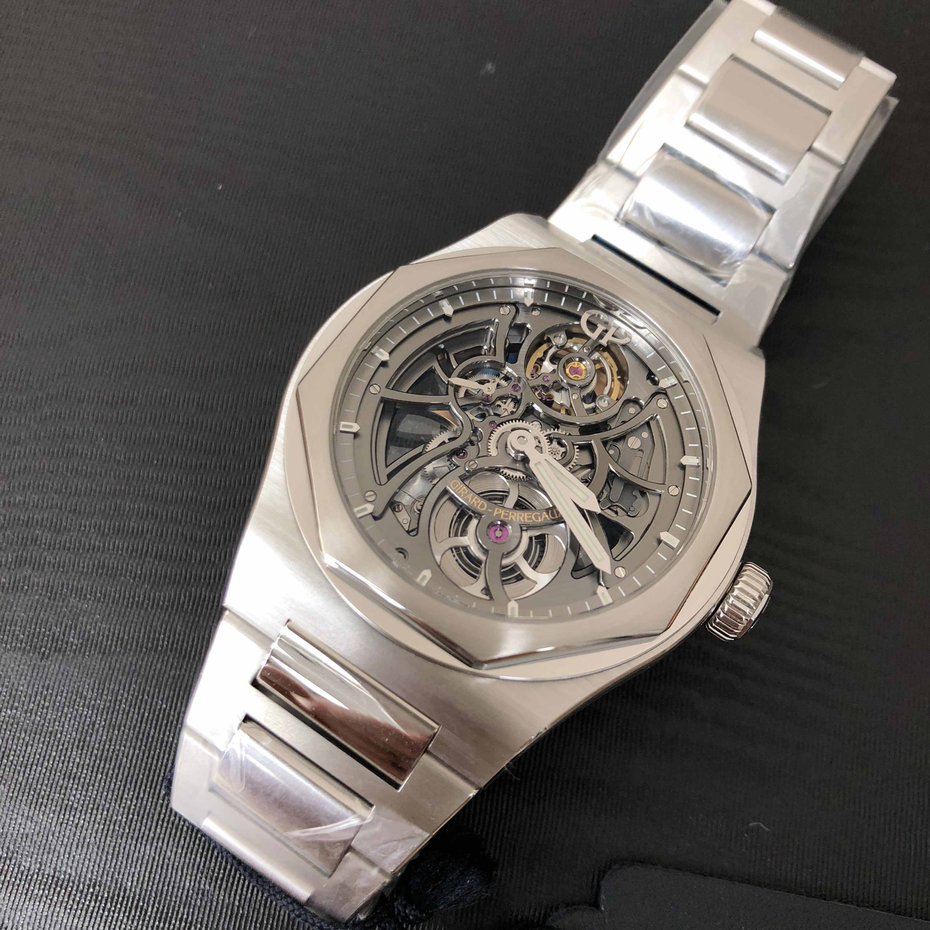 GIRARD PERREGAUX LAUREATO 81015-11-001-11A 6