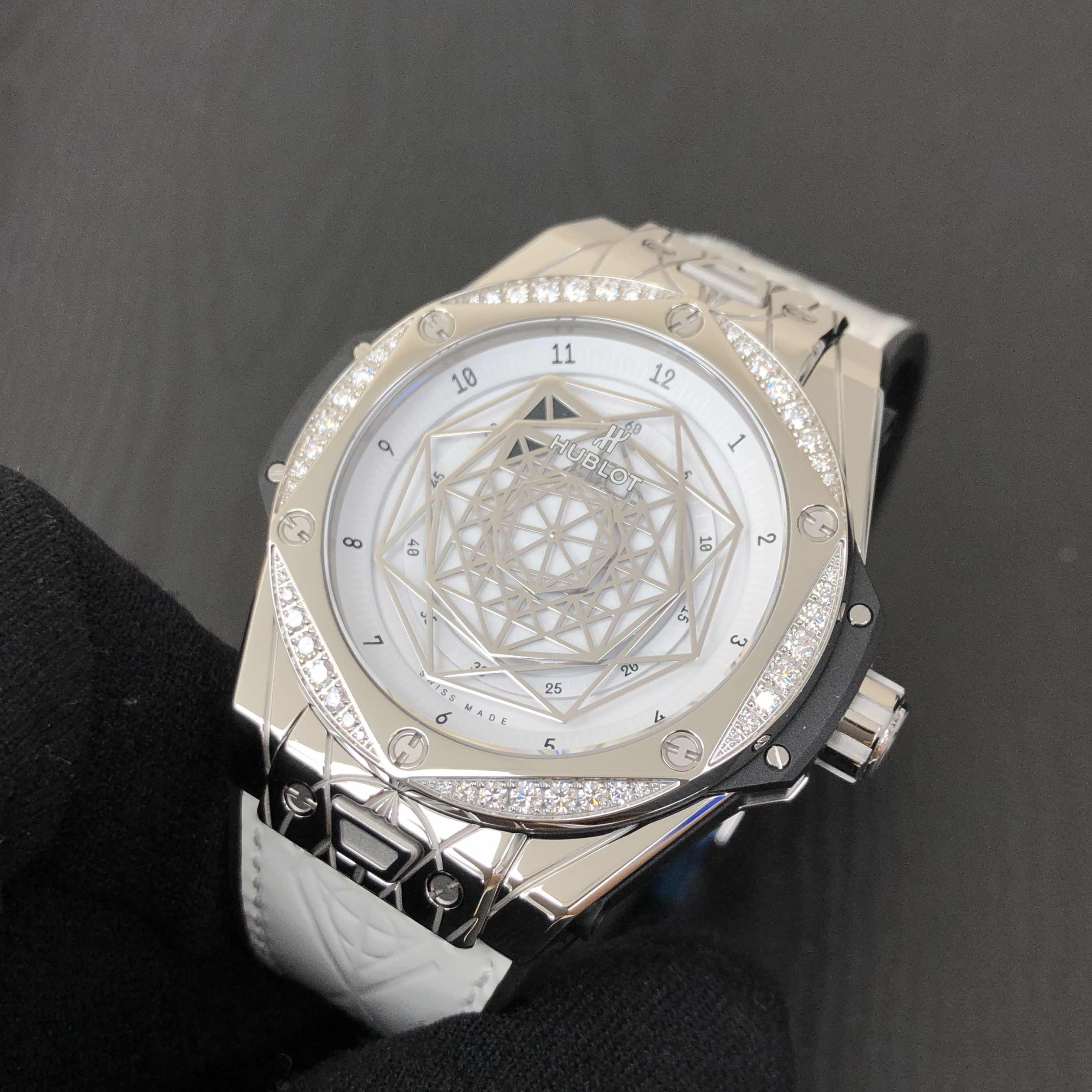 HUBLOT BIG BANG 465.SS.2027.VR.1204.MXM19 (LTD 200) 6