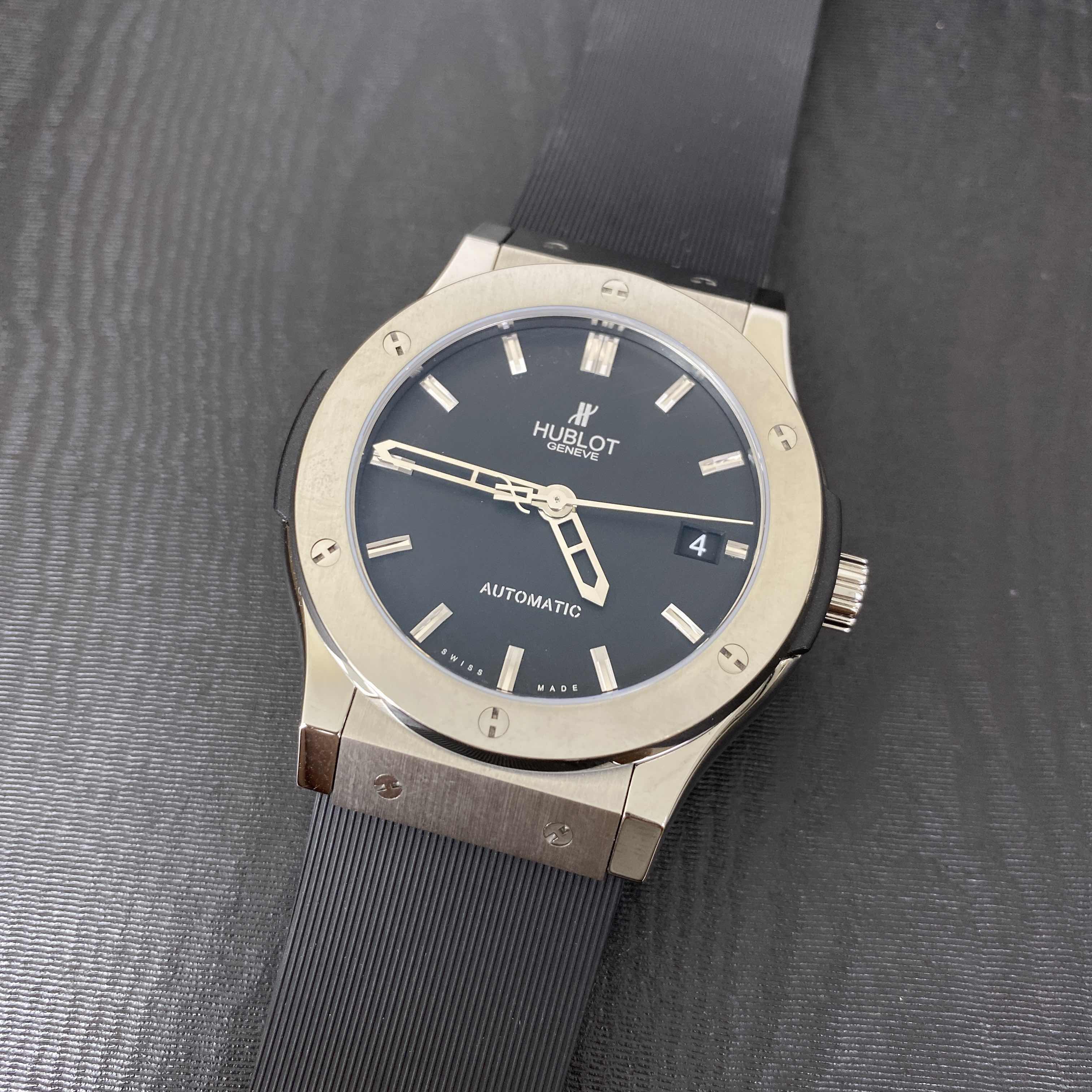 HUBLOT CLASSIC FUSION 511.NX.1170.RX 6
