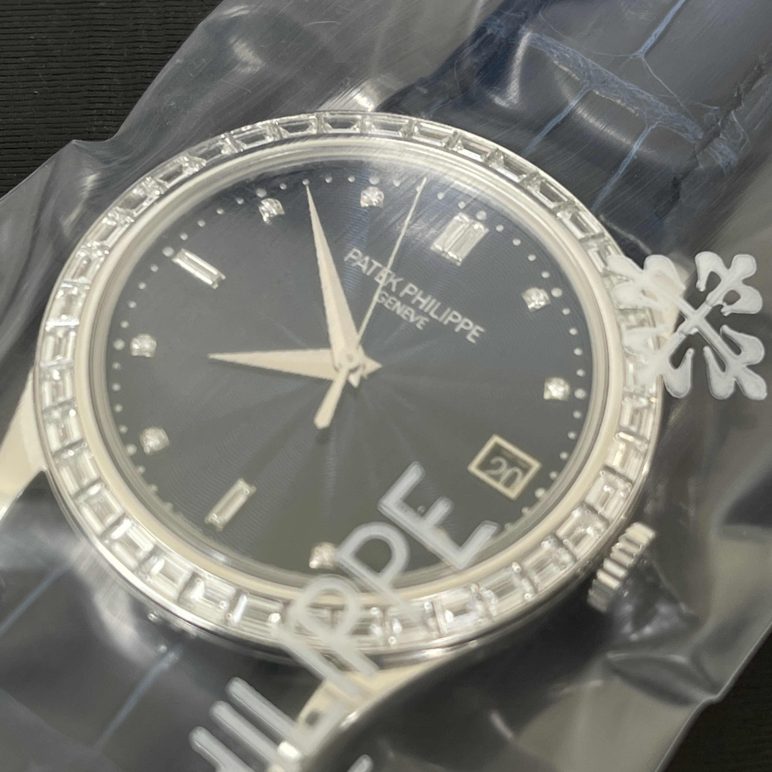 PATEK PHILIPPE CALATRAVA 5298P-014 6