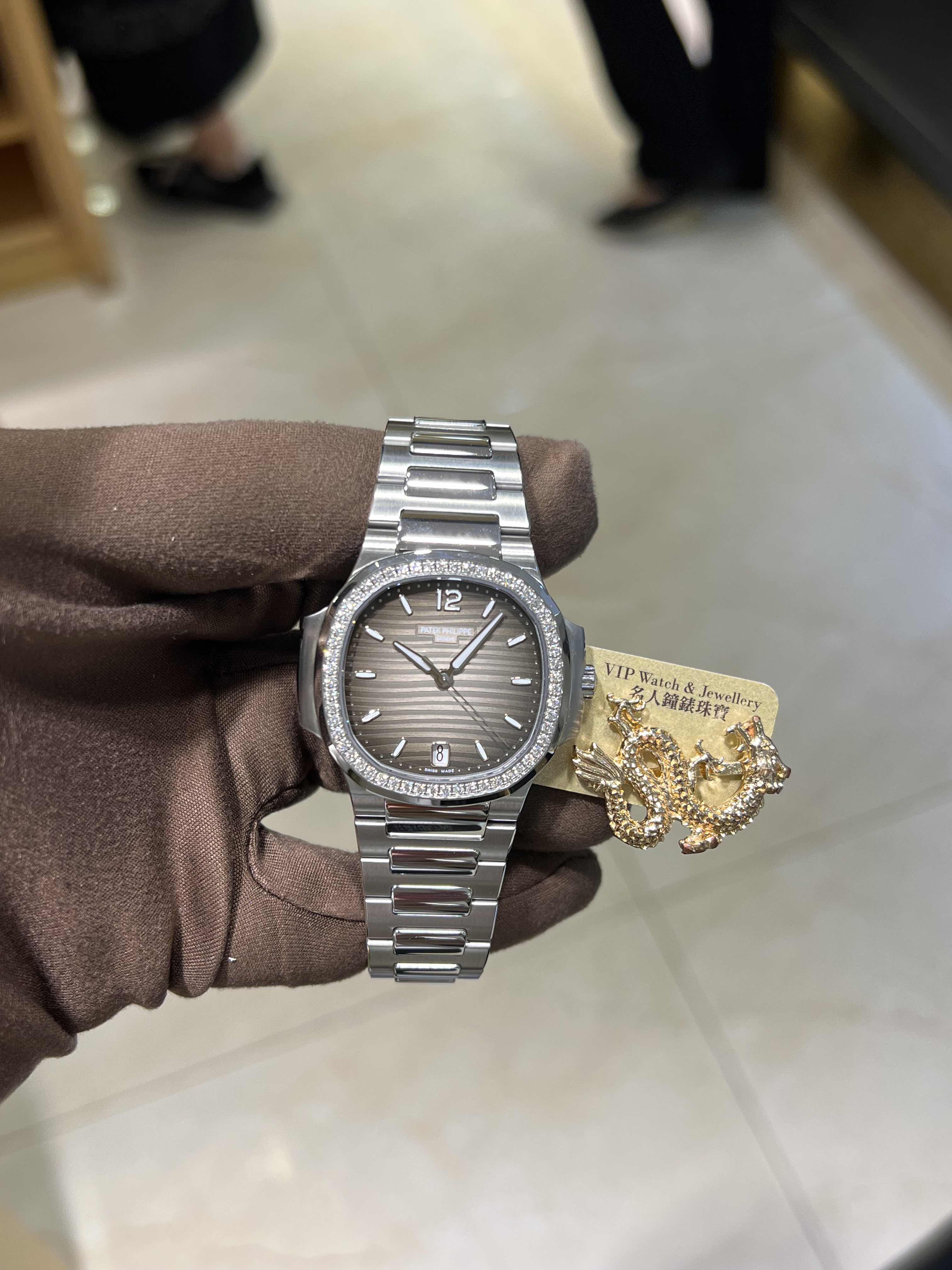 NEW PATEK PHILIPPE NAUTILUS 7118/1200A-011 6
