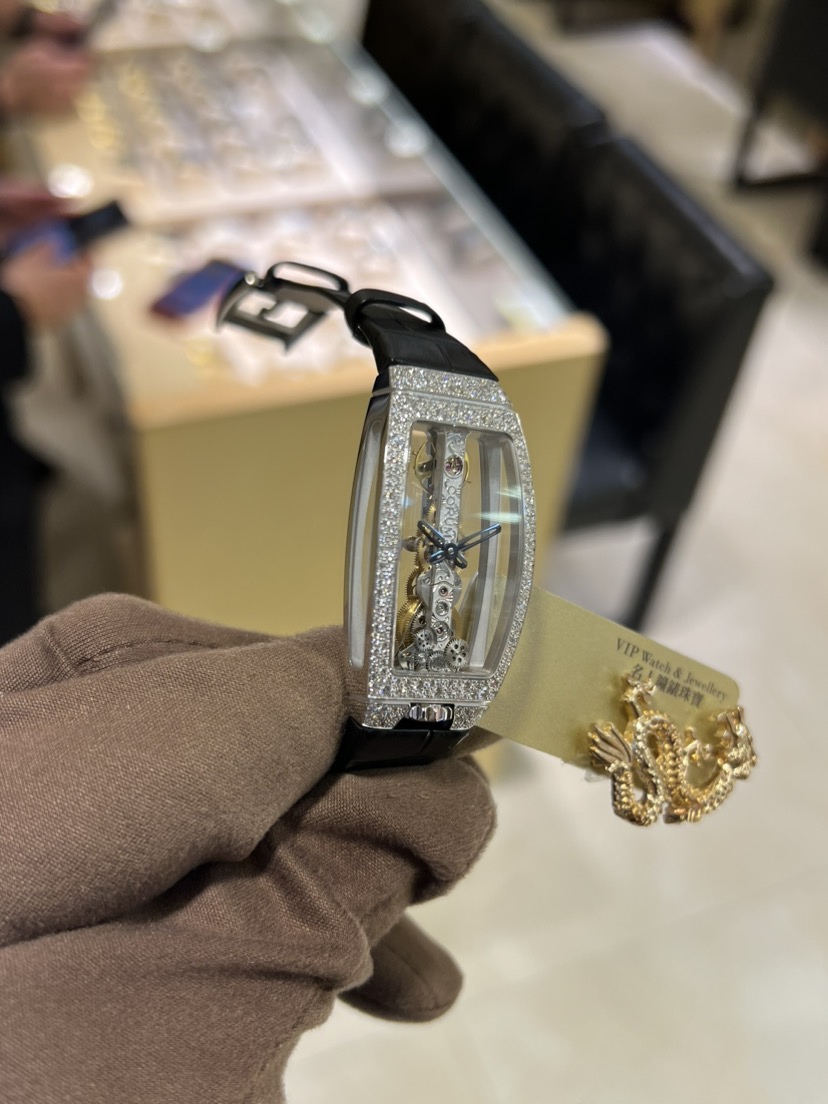 NEW CORUM GOLDEN BRIDGE 113.249.69/0001 0000 6