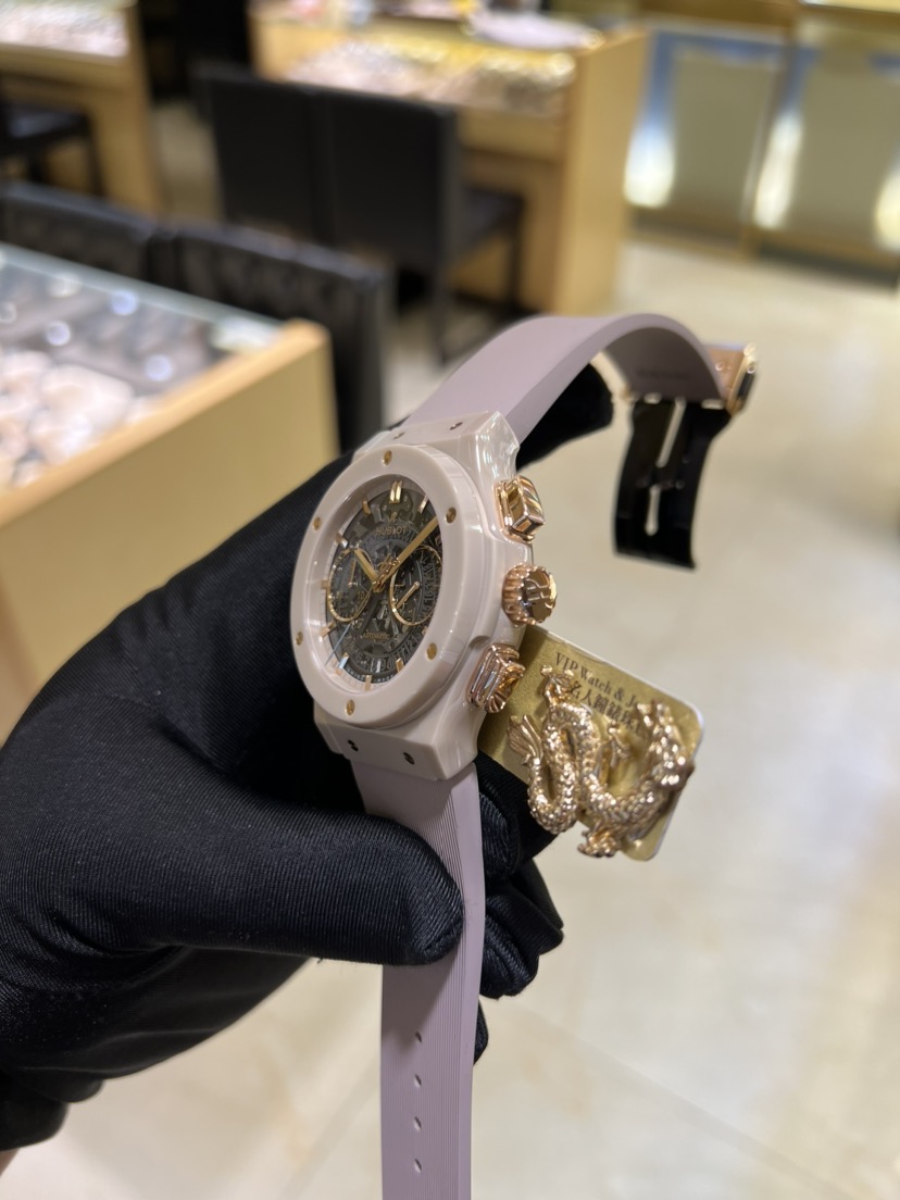 NEW HUBLOT CLASSIC FUSION 525.CZ.0189.VR.BHF22 6