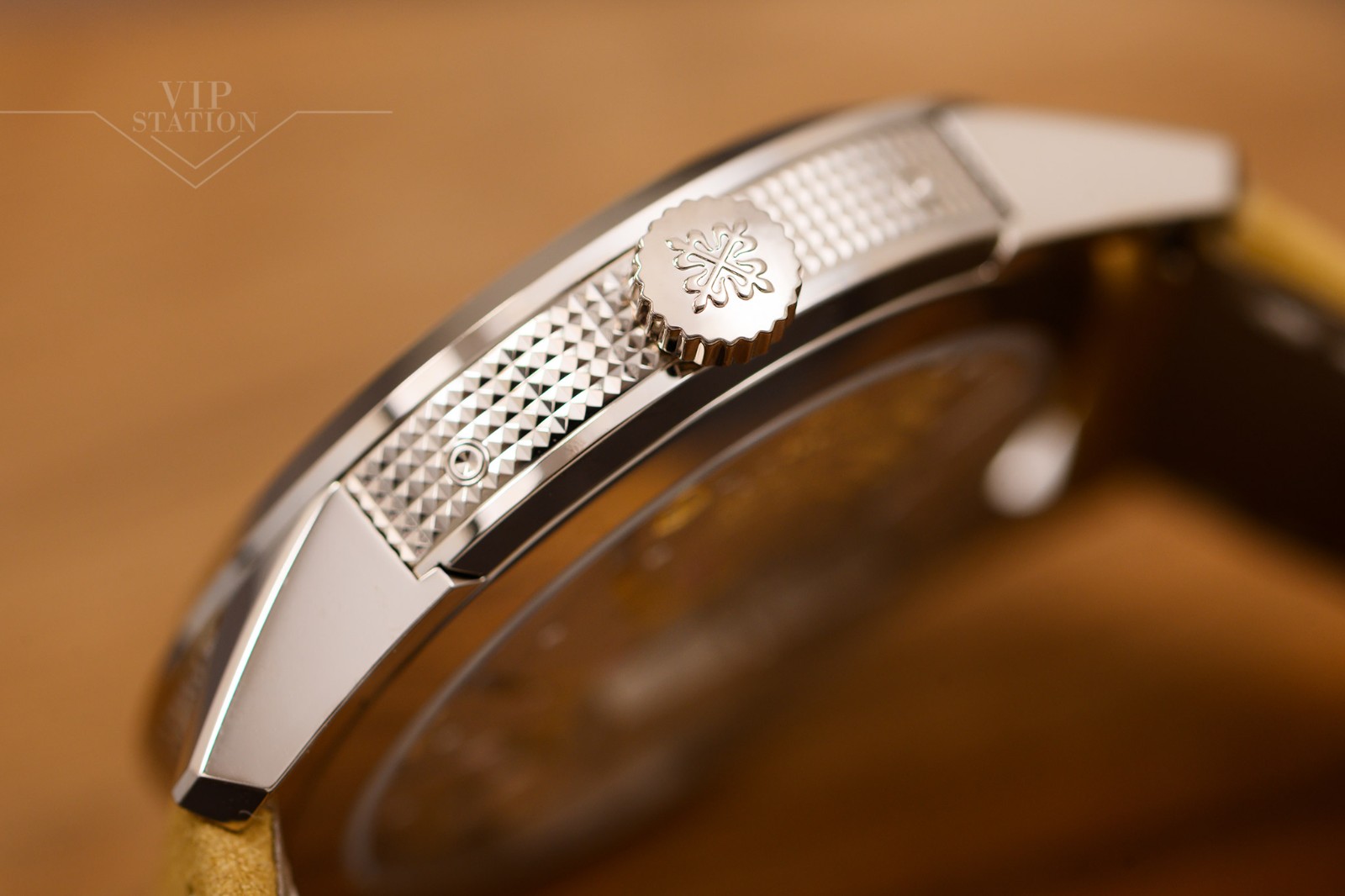 NEW PATEK PHILIPPE COMPLICATIONS 5326G-001 7
