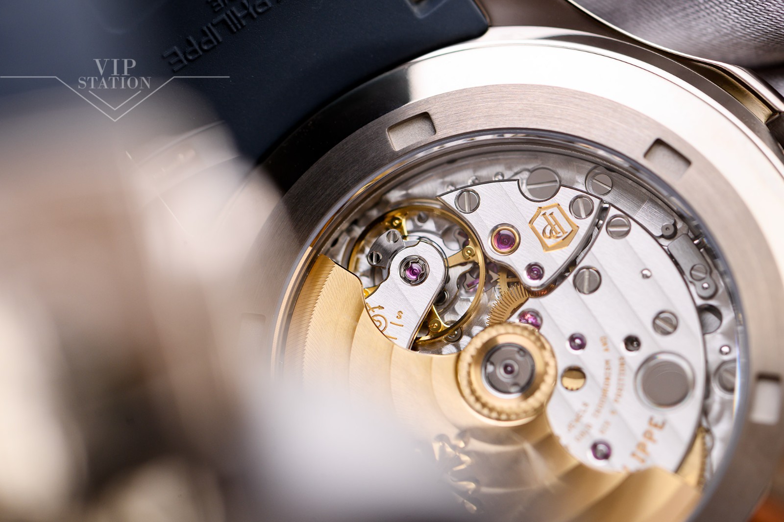 NEW PATEK PHILIPPE AQUANAUT 5164G-001 7