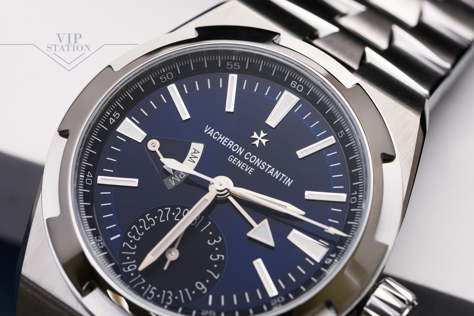 NEW VACHERON CONSTANTIN OVERSEAS 7920V/210A-B334 7