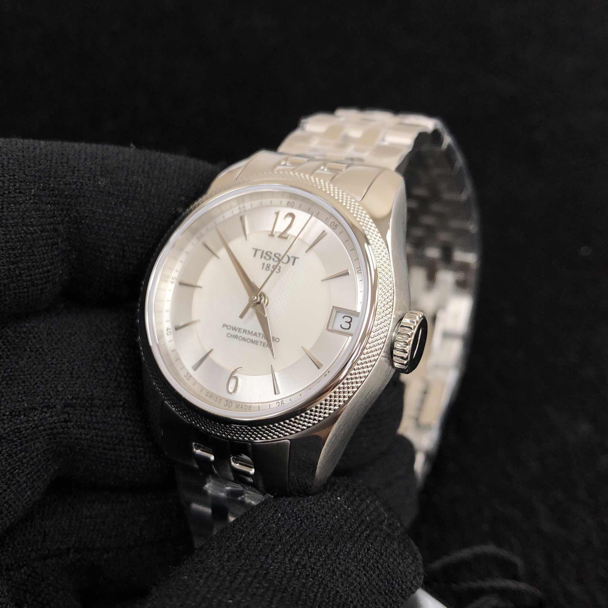 NEW TISSOT T-CLASSIC T1082081111700 7