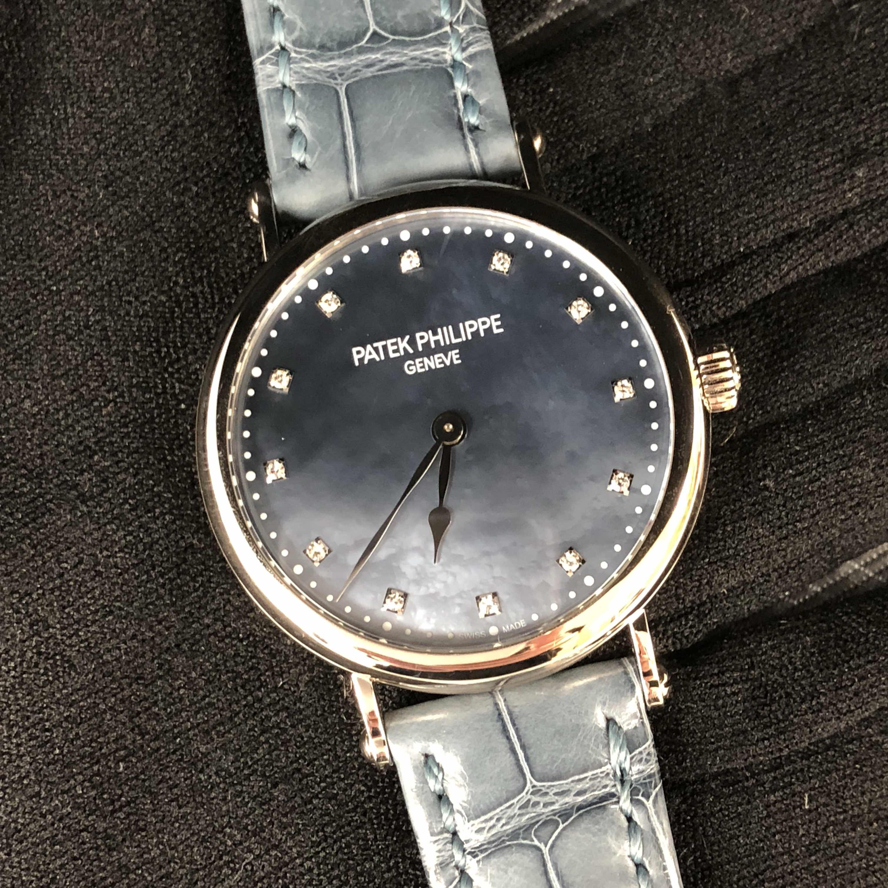 PATEK PHILIPPE CALATRAVA 7200/50G-011 7