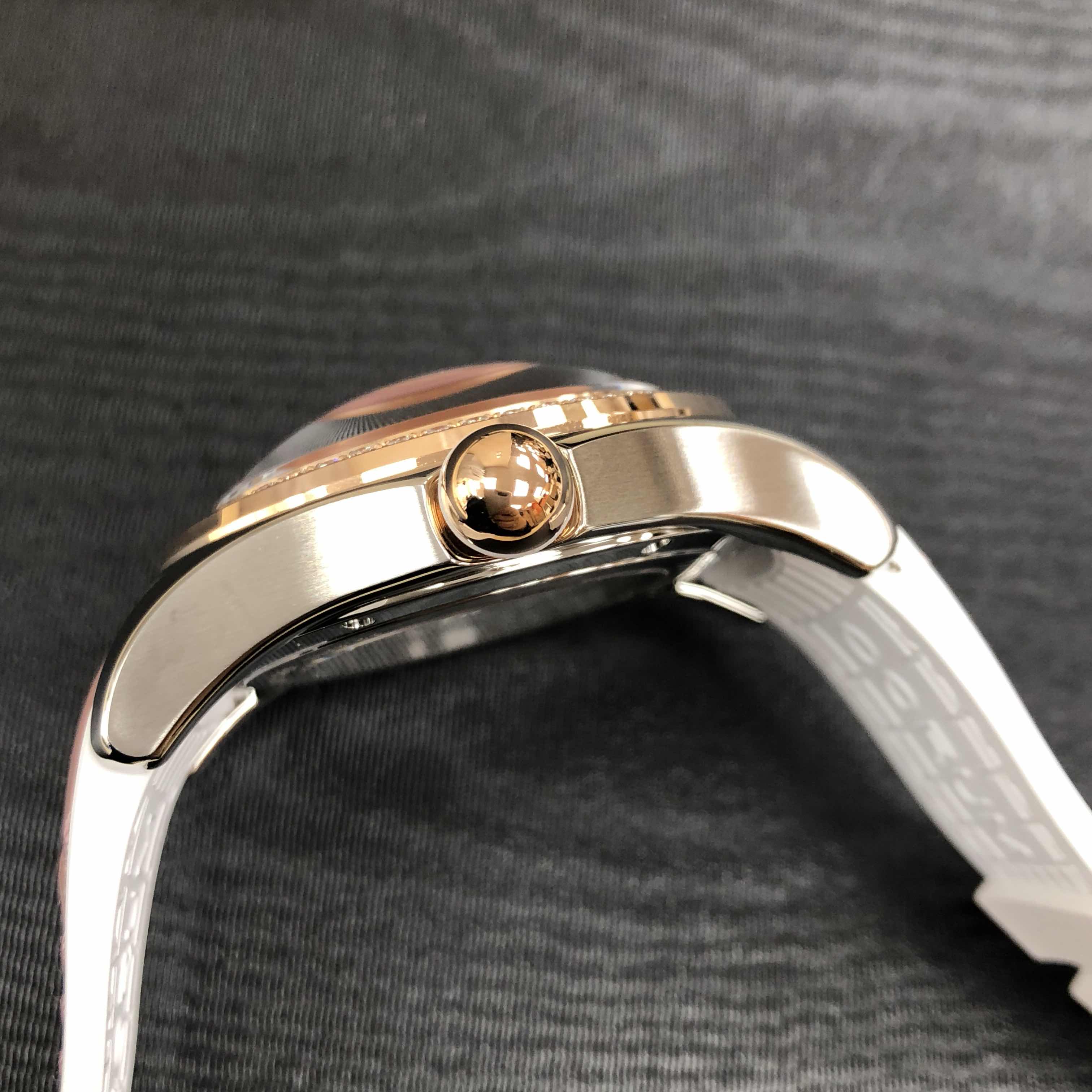 CORUM BUBBLE 295.100.29/0088 DN36 7