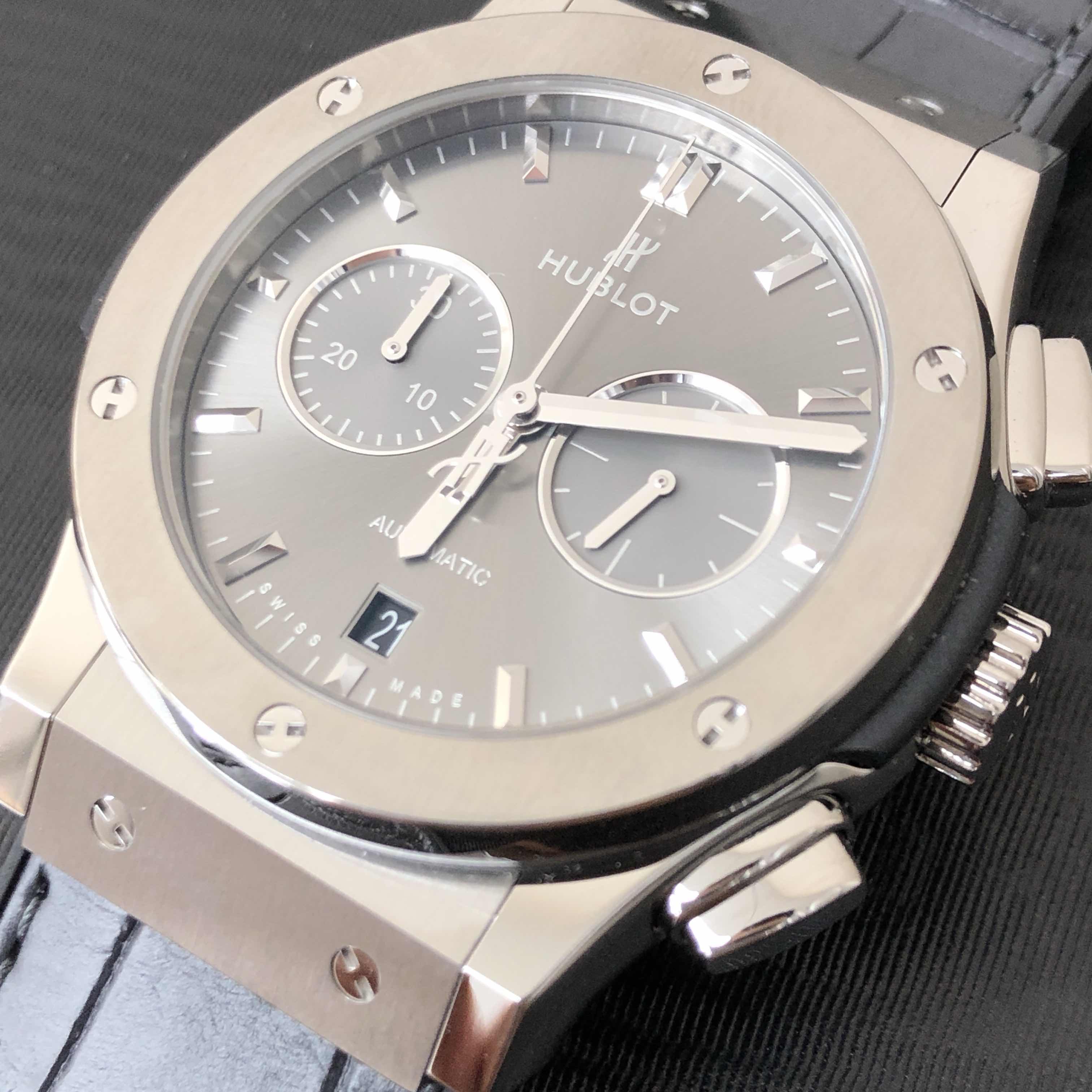 HUBLOT CLASSIC FUSION 541.NX.7070.LR 7