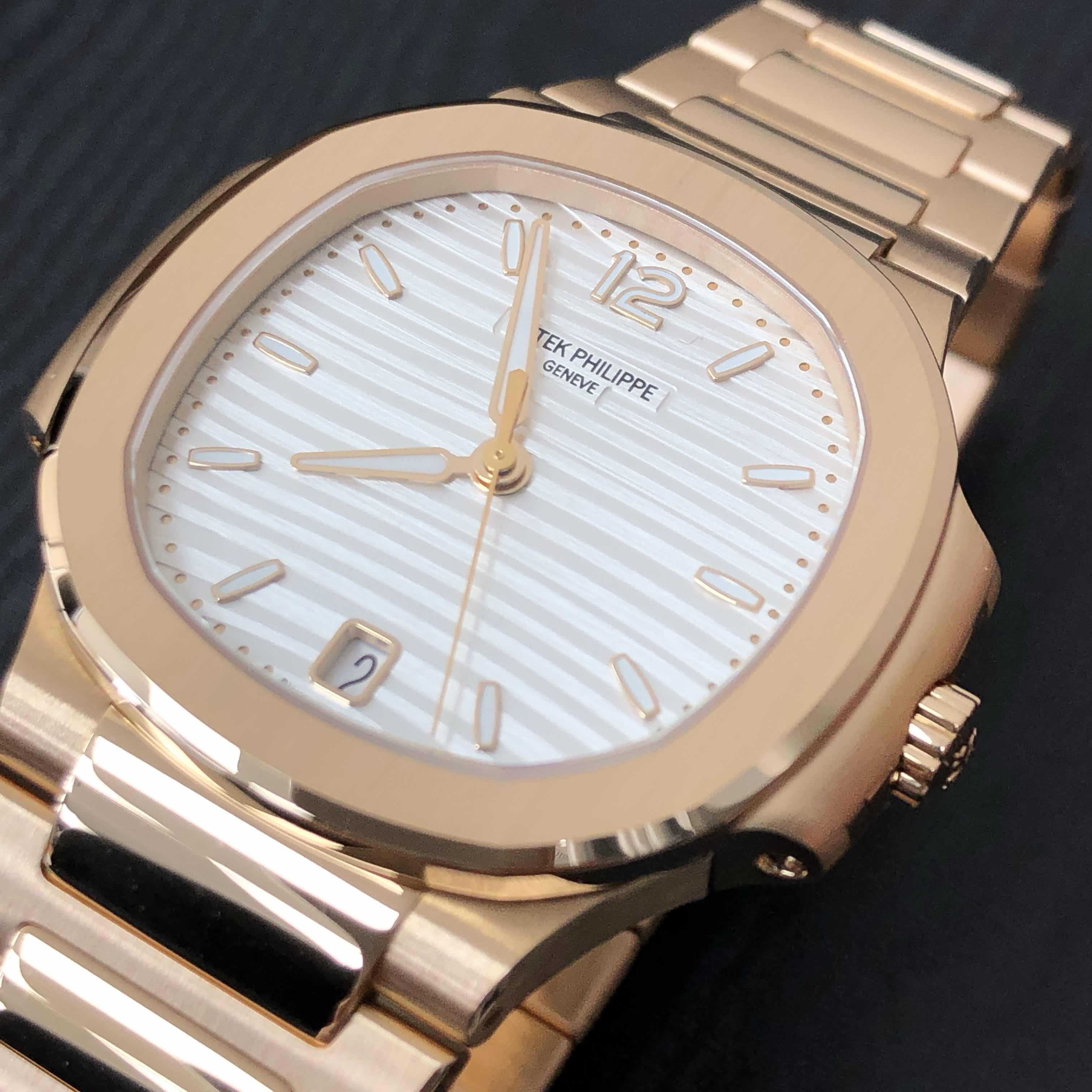 NEW PATEK PHILIPPE NAUTILUS 7118/1R-001 7