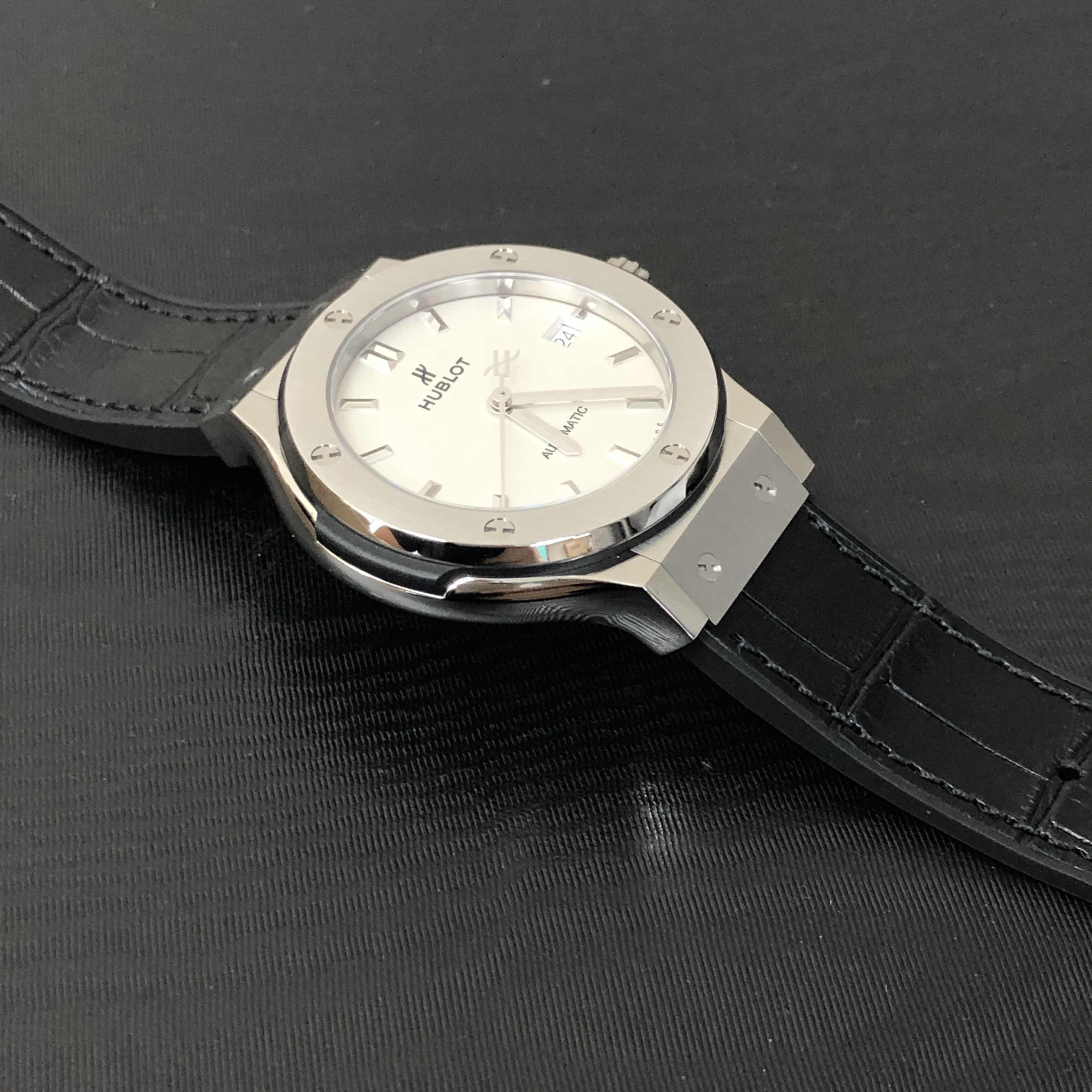 HUBLOT CLASSIC FUSION 565.NX.2611.LR 7