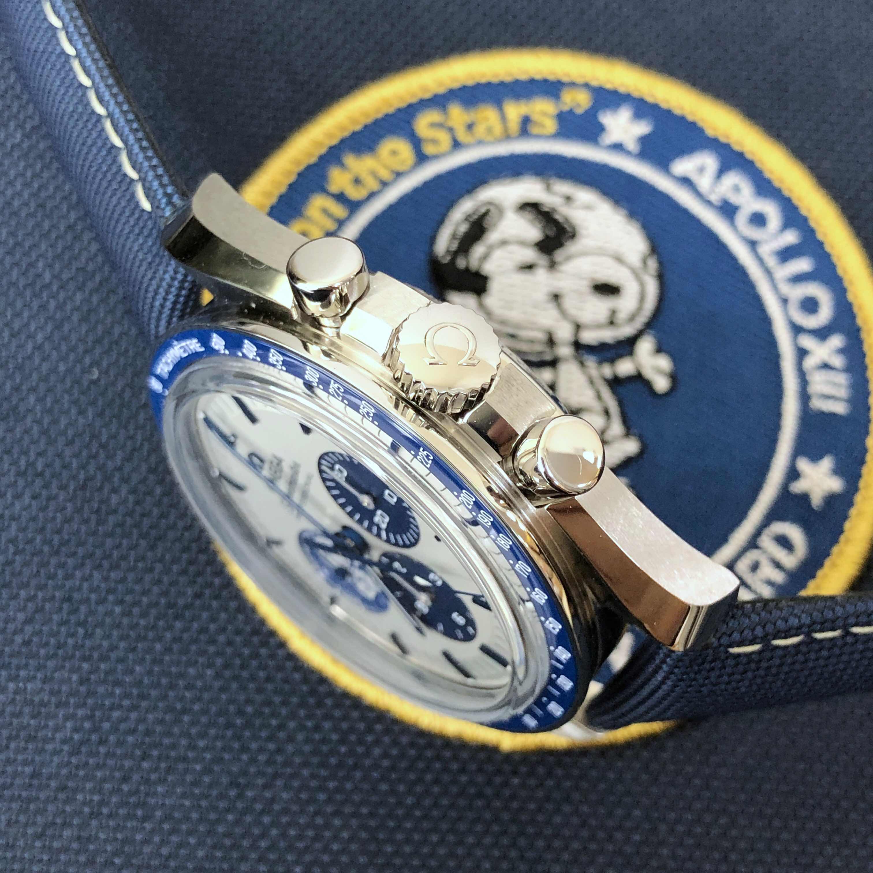 NEW OMEGA SPEEDMASTER 310.32.42.50.02.001 SILVER SNOOPY AWARD APOLLO 13 MISSION 50TH ANNIVERSARY 7
