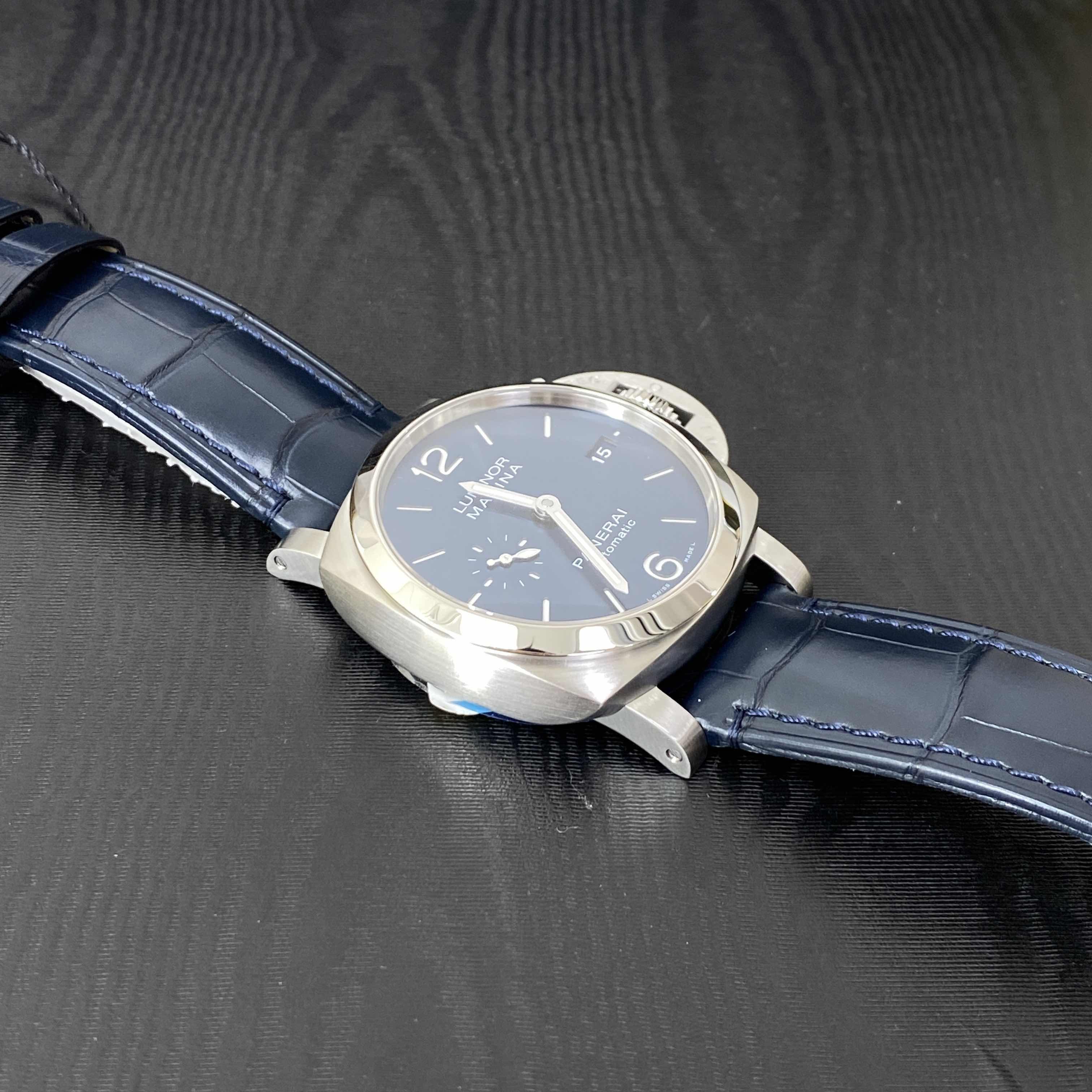 PANERAI LUMINOR MARINA PAM01393 7