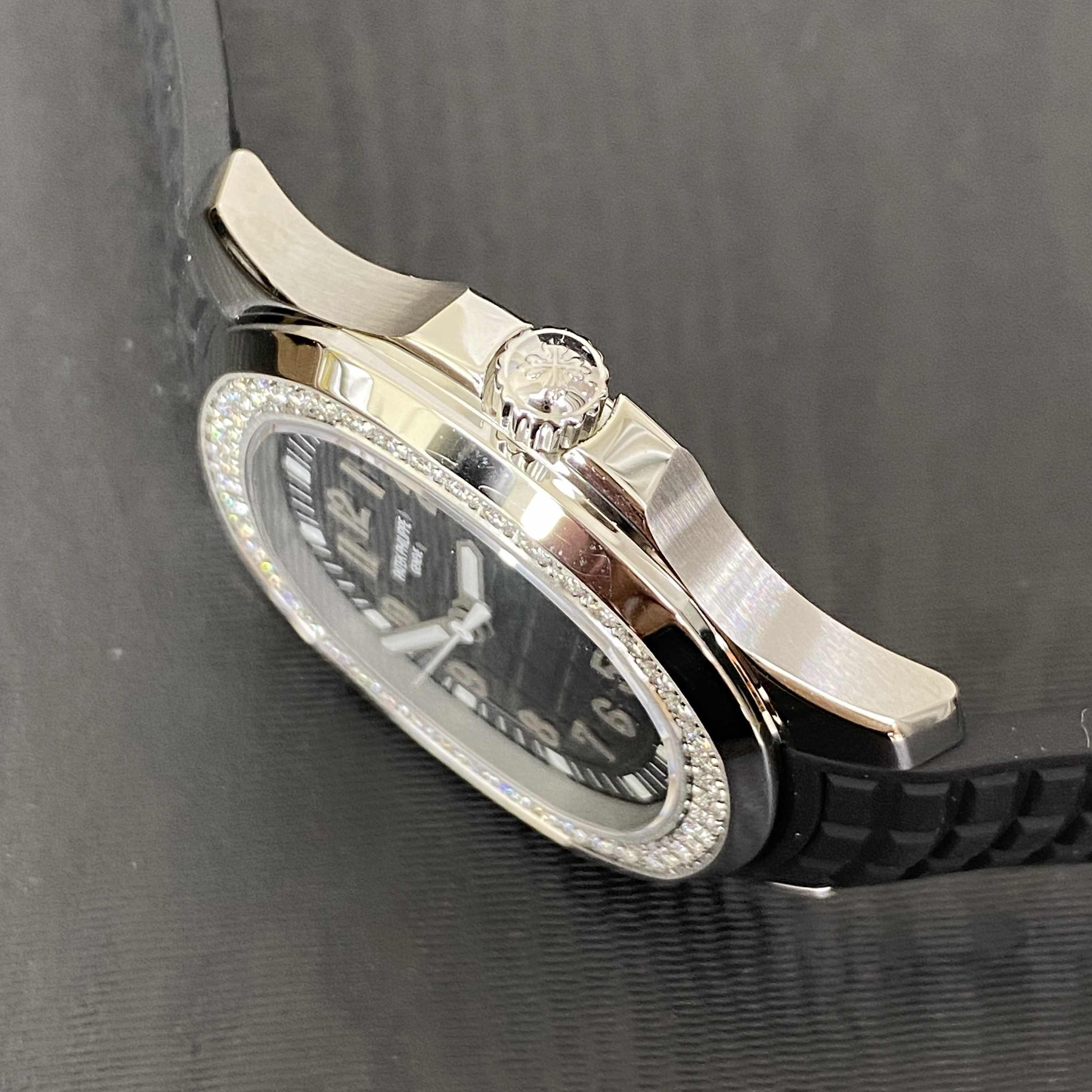 PATEK PHILIPPE AQUANAUT 5267/200A-001 7