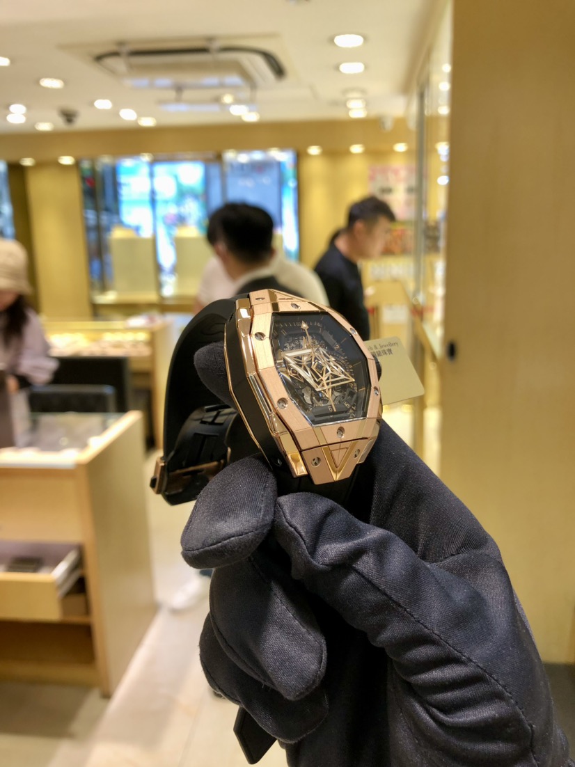 NEW HUBLOT SPIRIT OF BIG BANG 648.OX.0108.RX.MXM23 7