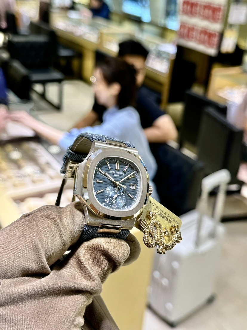 NEW PATEK PHILIPPE NAUTILUS 5980/60G-001 7