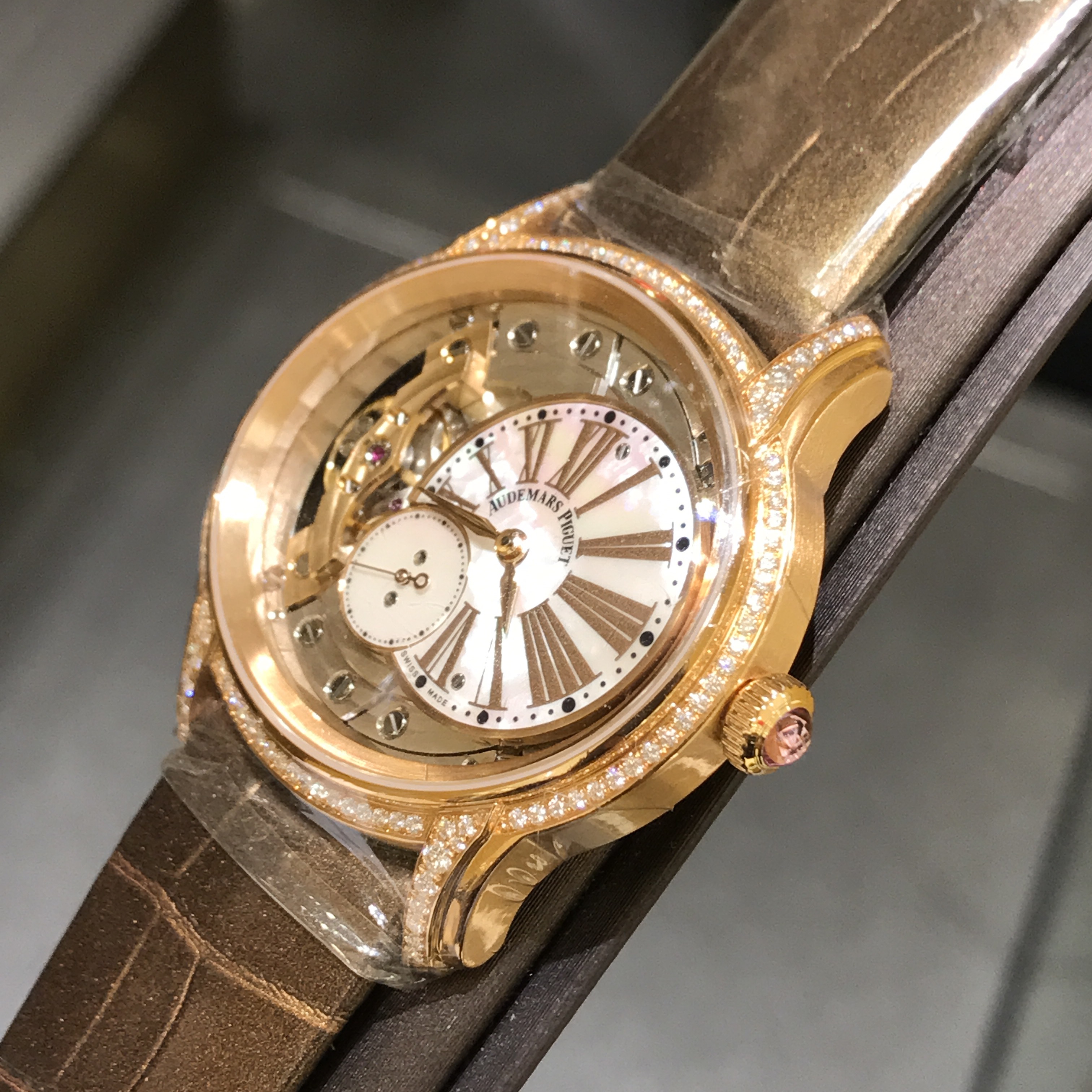 AUDEMARS PIGUET MILLENARY 77247OR.ZZ.A812CR.01 8