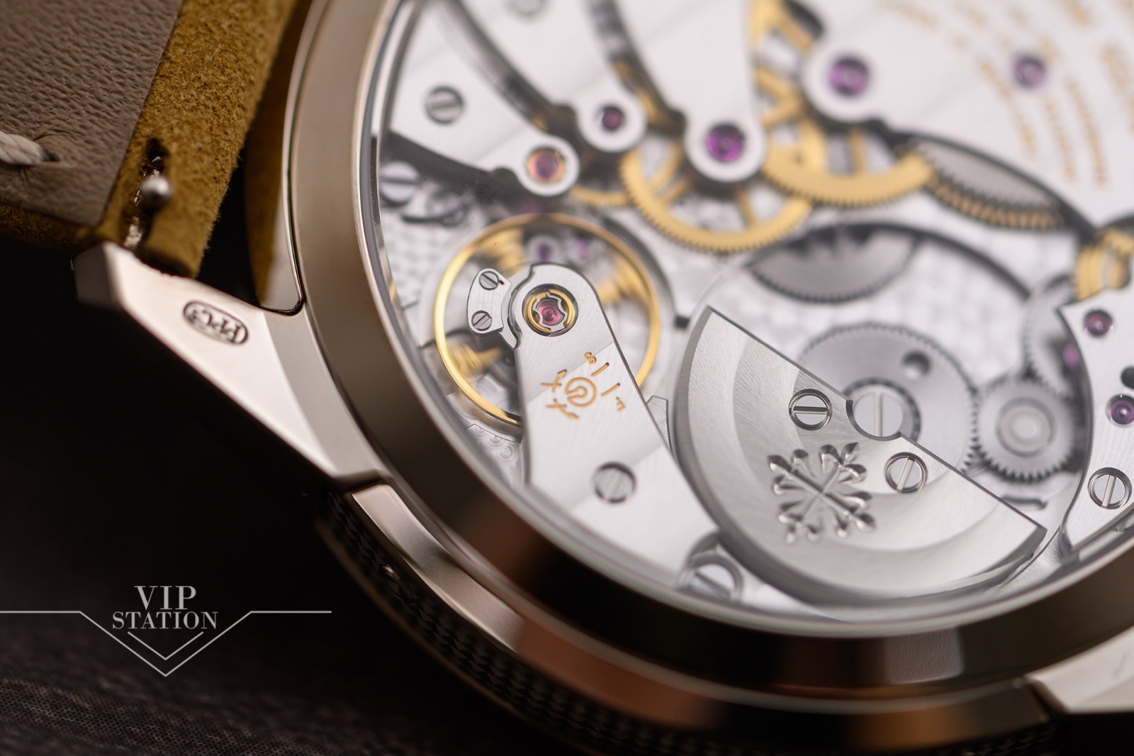 NEW PATEK PHILIPPE COMPLICATIONS 5326G-001 8