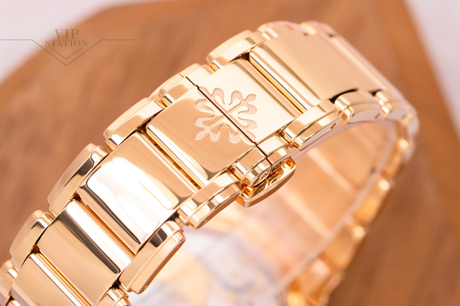 NEW PATEK PHILIPPE TWENTY-4 7340/1R-010 8