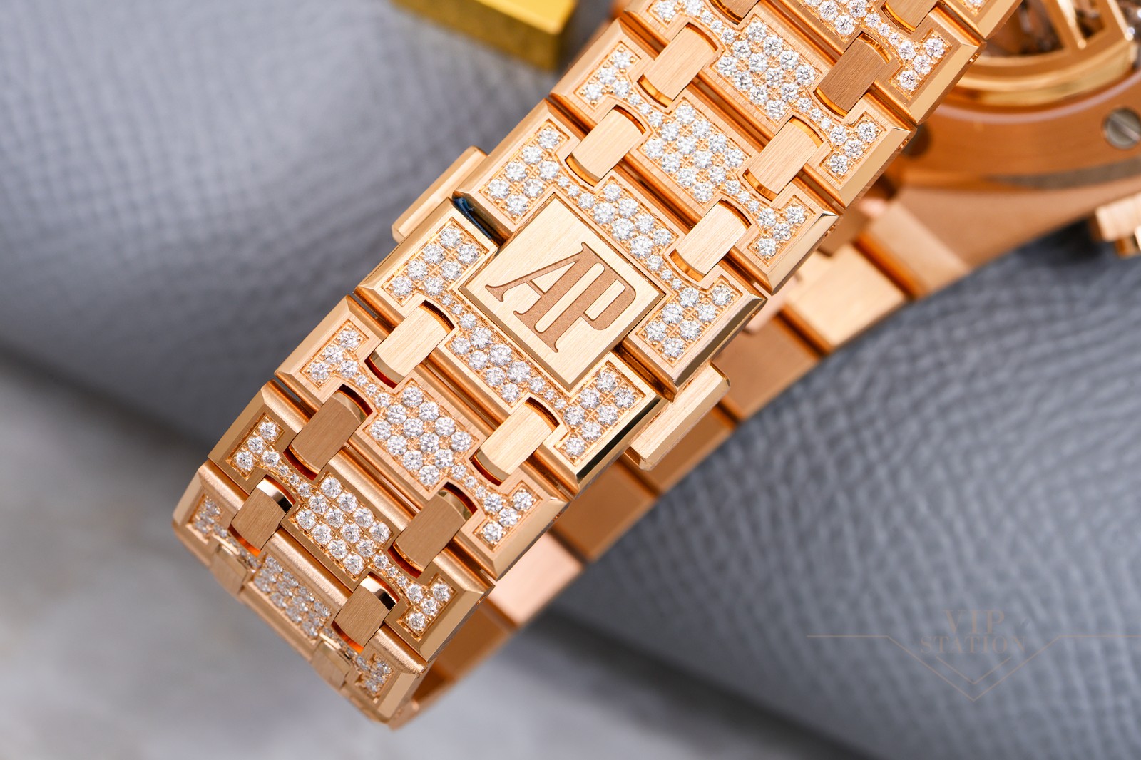 NEW AUDEMARS PIGUET ROYAL OAK 26242OR.ZZ.1322OR.02 8