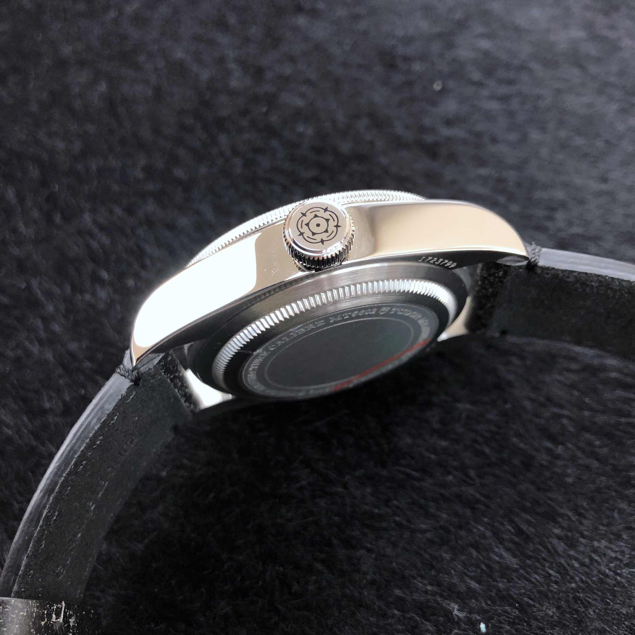 TUDOR HERITAGE RANGER 79230N-LS 8