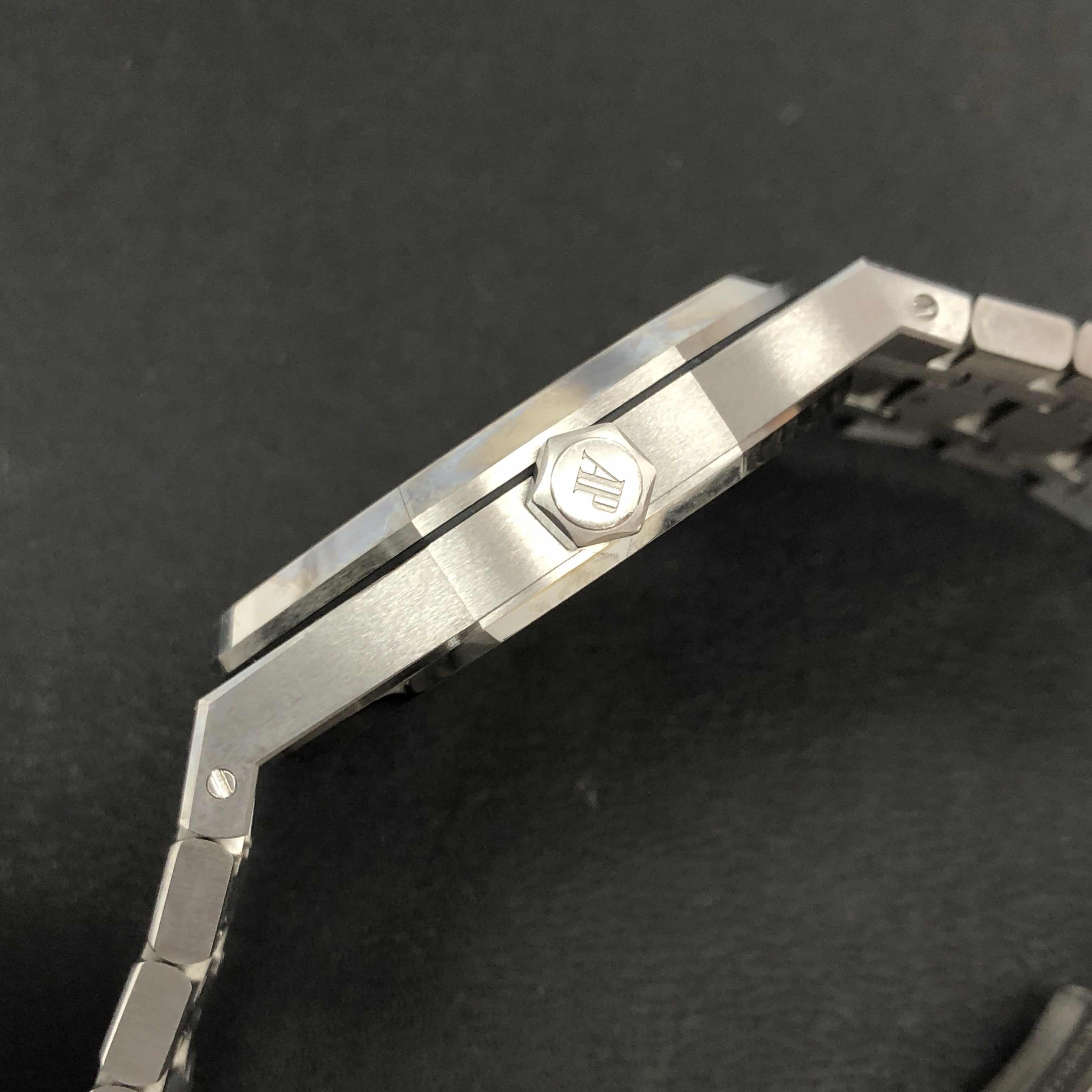 AUDEMARS PIGUET ROYAL OAK 15400ST.OO.1220ST.04 8